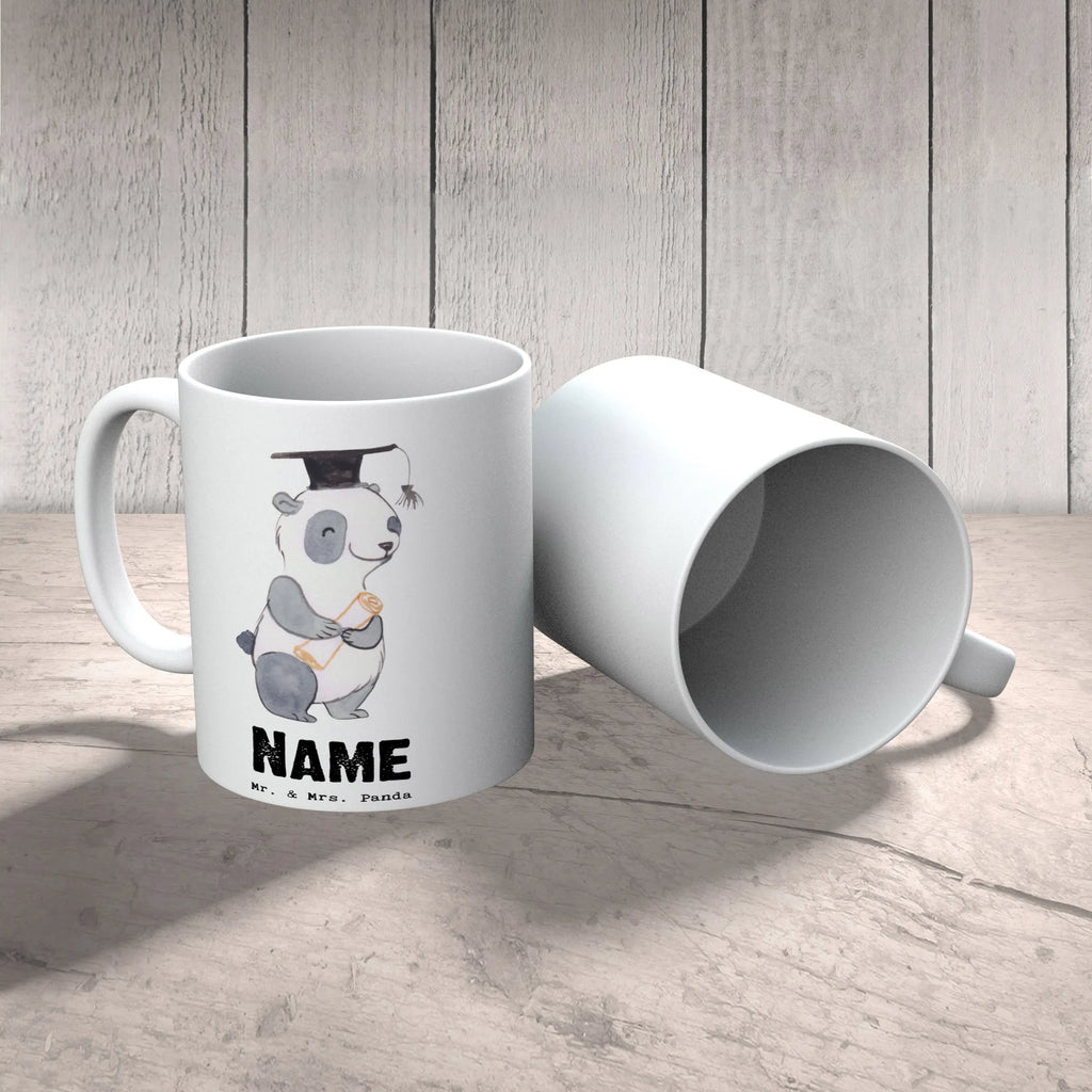 Personalisierte Tasse Panda Bester Bachelor der Welt Personalisierte Tasse, Namenstasse, Wunschname, Personalisiert, Tasse, Namen, Drucken, Tasse mit Namen, für, Dankeschön, Geschenk, Schenken, Geburtstag, Geburtstagsgeschenk, Geschenkidee, Danke, Bedanken, Mitbringsel, Freude machen, Geschenktipp, Bachelor, Student, Studium, Sohn, Spaß, Musterschüler, lustig, Studienabschluss, witzig, Universität, Abschluss, Alumni, Uni, Studenten, Hochschule