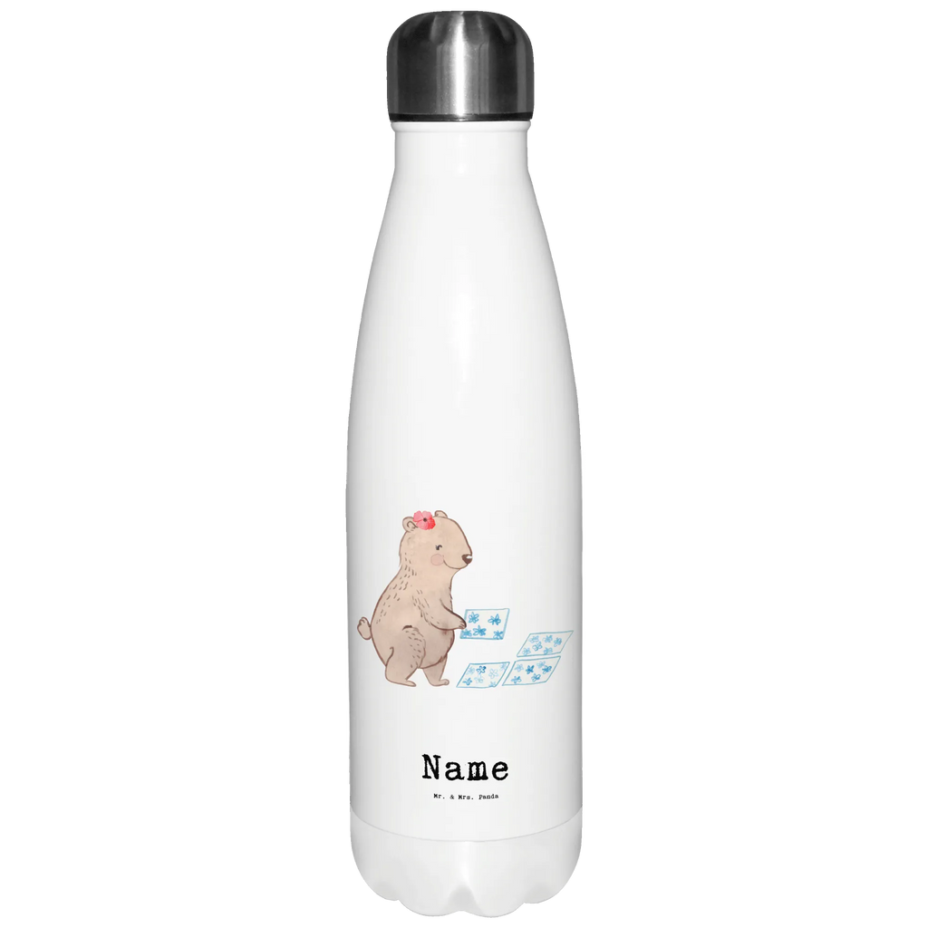 Personalisierte Thermosflasche Fliesenlegerin mit Herz Personalisierte Isolierflasche, Personalisierte Thermoflasche, Personalisierte Trinkflasche, Trinkflasche Mit Namen, Wunschname, Bedrucken, Namensflasche, Beruf, Ausbildung, Jubiläum, Abschied, Rente, Kollege, Kollegin, Geschenk, Schenken, Arbeitskollege, Mitarbeiter, Firma, Danke, Dankeschön, Fliesenlegerin, Gesellenprüfung, Fliesenlegermeisterin, Fliesenlegerbetrieb, Fliesenfachhandel, Handwerk