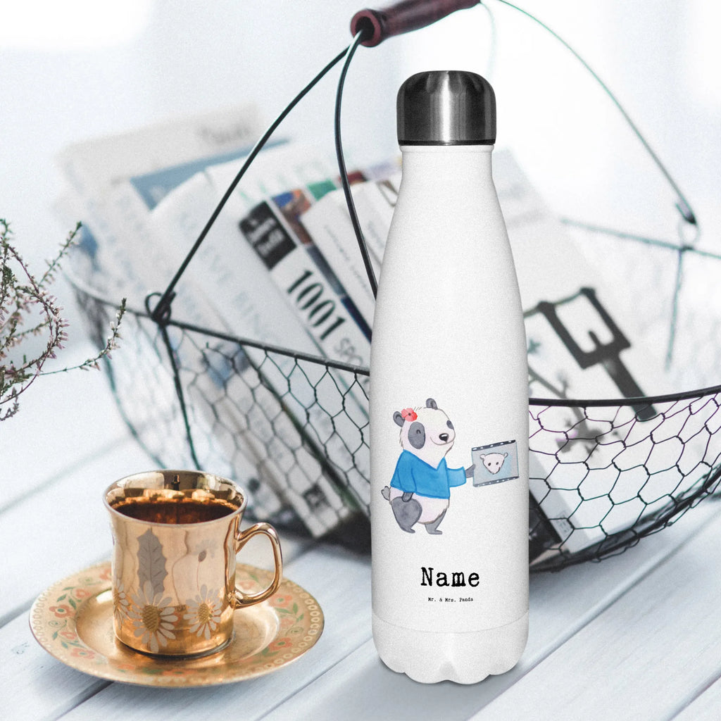 Personalisierte Thermosflasche Fachärztin für Radiologie mit Herz Personalisierte Isolierflasche, Personalisierte Thermoflasche, Personalisierte Trinkflasche, Trinkflasche Mit Namen, Wunschname, Bedrucken, Namensflasche, Beruf, Ausbildung, Jubiläum, Abschied, Rente, Kollege, Kollegin, Geschenk, Schenken, Arbeitskollege, Mitarbeiter, Firma, Danke, Dankeschön