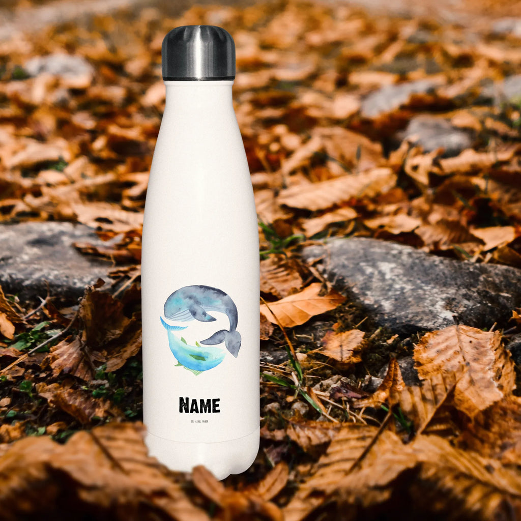 Personalisierte Thermosflasche Walfisch & Thunfisch Personalisierte Isolierflasche, Personalisierte Thermoflasche, Personalisierte Trinkflasche, Trinkflasche Mit Namen, Wunschname, Bedrucken, Namensflasche, Tiermotive, Gute Laune, lustige Sprüche, Tiere, Wal, Wahl, Tunfisch, Wortwitz lustig, Spruch lustig, Flachwitz, Witz, Spruch des Tages, Flachwitz Geschenk