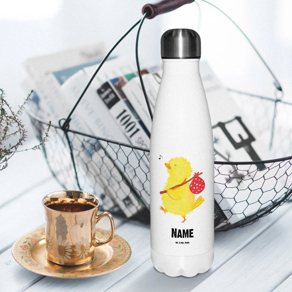 Personalisierte Thermosflasche Küken Wanderer Personalisierte Isolierflasche, Personalisierte Thermoflasche, Personalisierte Trinkflasche, Trinkflasche Mit Namen, Wunschname, Bedrucken, Namensflasche, Ostern, Osterhase, Ostergeschenke, Osternest, Osterdeko, Geschenke zu Ostern, Ostern Geschenk, Ostergeschenke Kinder, Ostern Kinder, Küken, Osterei, Ostereier, Ei, Frühlingsgefühle, Freude, Grüße, liebe Grüße, Frohe Ostern, Ostergrüße, Flausen, Wunder, Reisen, Weltenbummler, Zeit, Zeitmanagement, Backpacker