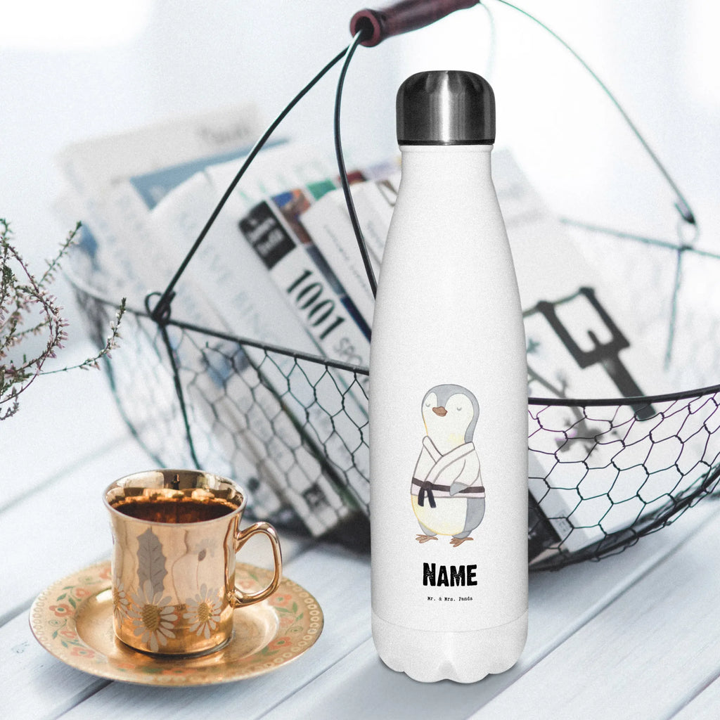 Personalisierte Thermosflasche Pinguin Karate Personalisierte Isolierflasche, Personalisierte Thermoflasche, Personalisierte Trinkflasche, Trinkflasche Mit Namen, Wunschname, Bedrucken, Namensflasche, Geschenk, Sport, Sportart, Hobby, Schenken, Danke, Dankeschön, Auszeichnung, Gewinn, Sportler, Karate, Kampfsportart, Selbstverteidigung, Kampfkunst, Karate Verein