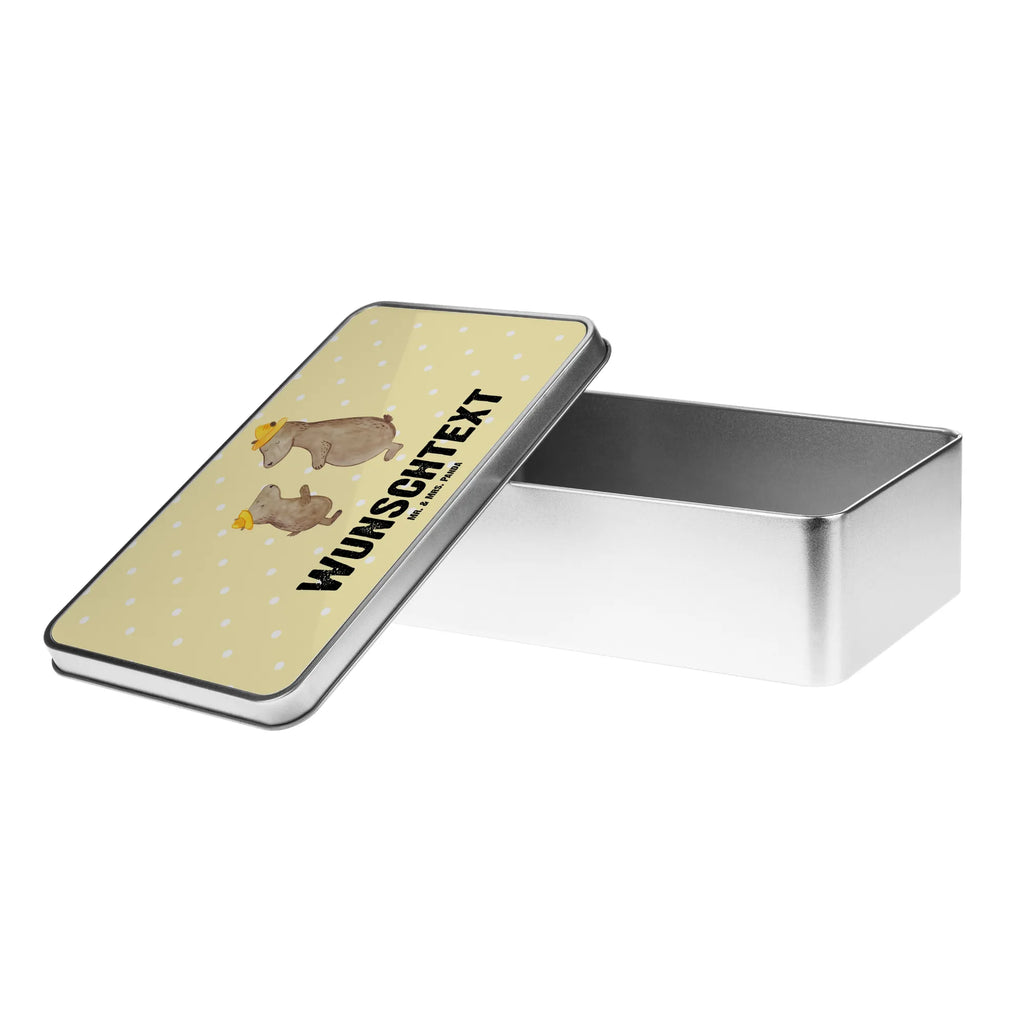 Personalisierte Metalldose Bären mit Hut Personalisierte Metalldose, Dose mit Namen, Namensdose, Kiste mit Namen, Namenskiste, Familie, Vatertag, Muttertag, Bruder, Schwester, Mama, Papa, Oma, Opa, Bär, Bären, Vater, Papi, Paps, Dad, Daddy, Lieblingsmensch, Sohn, Söhne, Kind, Kinder, Vater-Sohn, Family, Vorbild