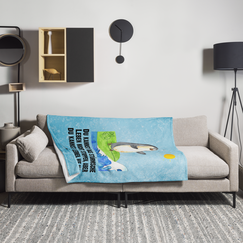 Kuscheldecke Pinguin Surfer Decke, Wohndecke, Tagesdecke, Wolldecke, Sofadecke, Pinguin, Pinguine, surfen, Surfer, Hawaii, Urlaub, Wellen, Wellen reiten, Portugal