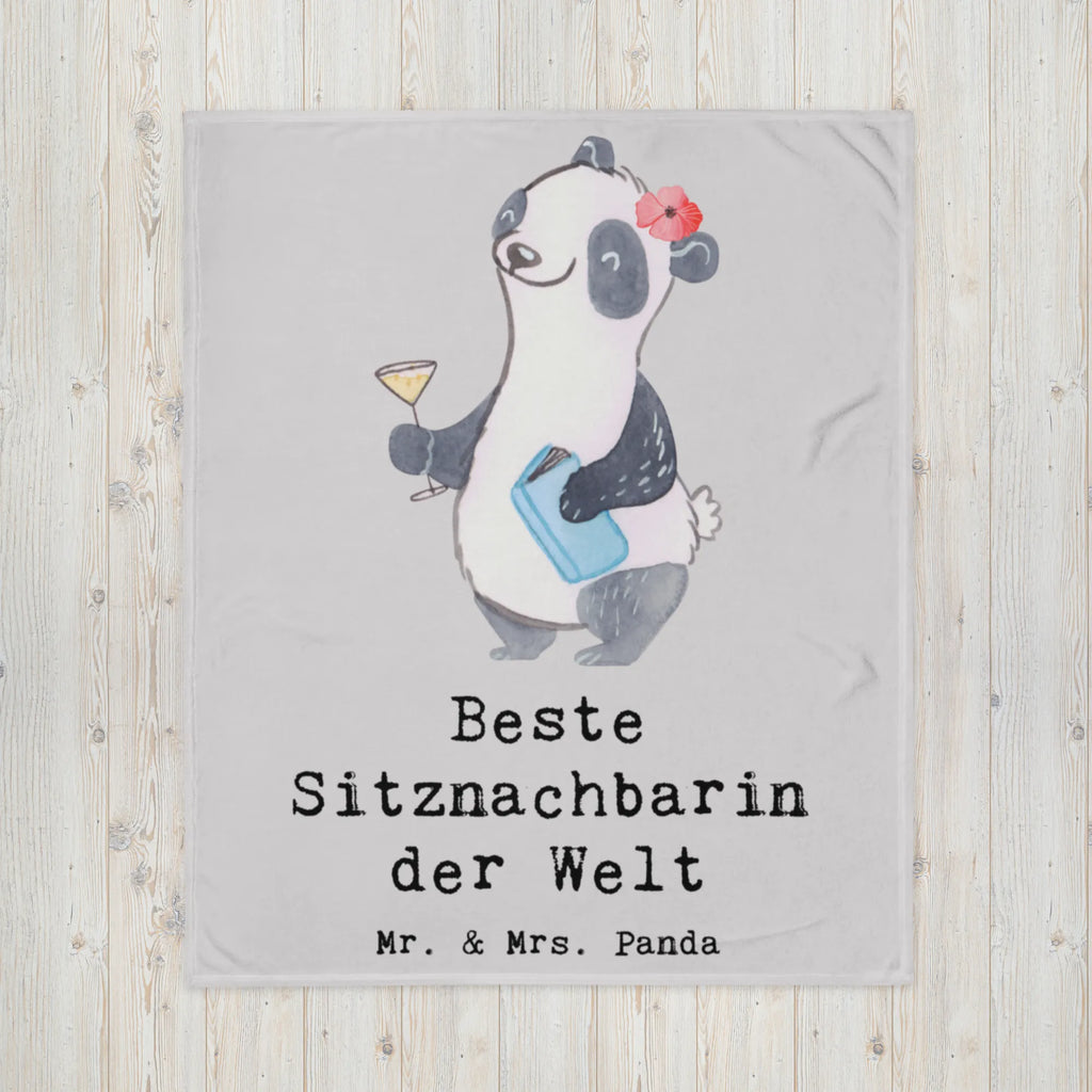 Kuscheldecke Panda Beste Sitznachbarin der Welt Decke, Wohndecke, Tagesdecke, Wolldecke, Sofadecke, für, Dankeschön, Geschenk, Schenken, Geburtstag, Geburtstagsgeschenk, Geschenkidee, Danke, Bedanken, Mitbringsel, Freude machen, Geschenktipp, Sitznachbarin, Stuhlnachbar, Mitschülerin, Nachbarin, Uni, Universität, Seminar, Kommilitone, Tischnachbar, Schule, Mitstudentin, Hochschule, Beste Sitznachbarin der Welt, Weltbeste Sitznachbarin