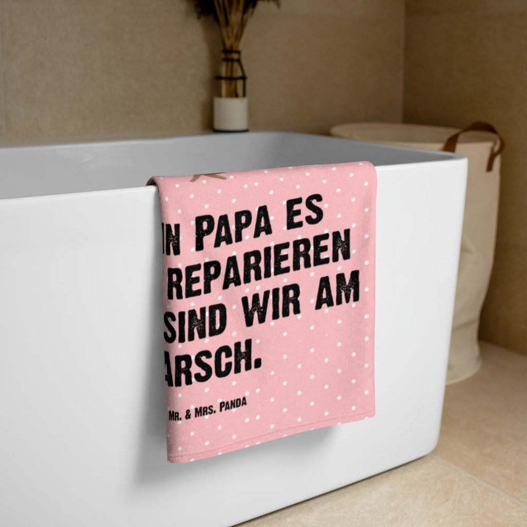 XL Badehandtuch Wenn Papa es nicht reparieren kann, sind wir am Arsch Handtuch, Badetuch, Duschtuch, Strandtuch, Saunatuch, Familie, Vatertag, Muttertag, Bruder, Schwester, Mama, Papa, Oma, Opa, Vater, Geschenk Papa, Bester Papa der Welt