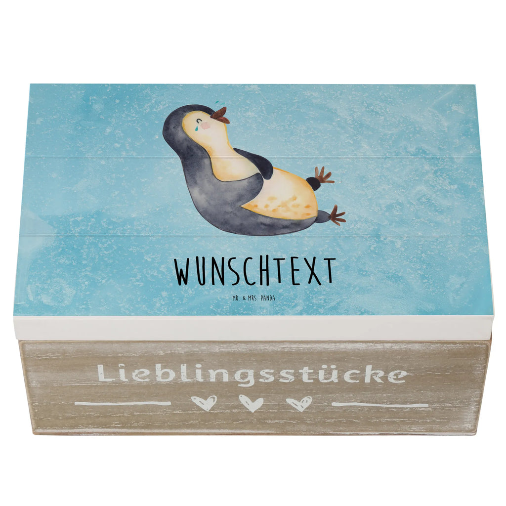 Personalisierte Holzkiste Pinguin lachend Holzkiste mit Namen, Kiste mit Namen, Schatzkiste mit Namen, Truhe mit Namen, Schatulle mit Namen, Erinnerungsbox mit Namen, Erinnerungskiste, mit Namen, Dekokiste mit Namen, Aufbewahrungsbox mit Namen, Holzkiste Personalisiert, Kiste Personalisiert, Schatzkiste Personalisiert, Truhe Personalisiert, Schatulle Personalisiert, Erinnerungsbox Personalisiert, Erinnerungskiste Personalisiert, Dekokiste Personalisiert, Aufbewahrungsbox Personalisiert, Geschenkbox personalisiert, GEschenkdose personalisiert, Pinguin, Pinguine, lustiger Spruch, Optimismus, Fröhlich, Lachen, Humor, Fröhlichkeit