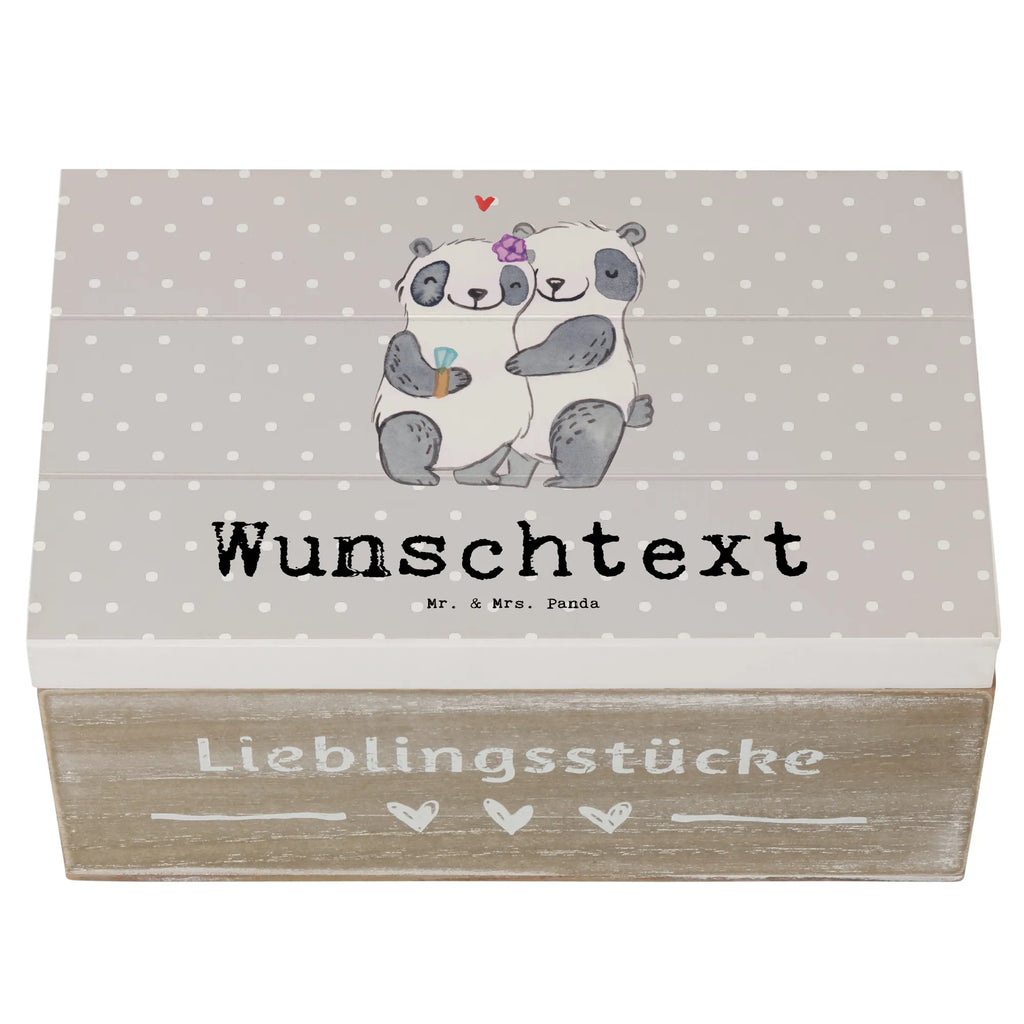 Personalisierte Holzkiste Panda Beste Verlobte der Welt Holzkiste mit Namen, Kiste mit Namen, Schatzkiste mit Namen, Truhe mit Namen, Schatulle mit Namen, Erinnerungsbox mit Namen, Erinnerungskiste, mit Namen, Dekokiste mit Namen, Aufbewahrungsbox mit Namen, Holzkiste Personalisiert, Kiste Personalisiert, Schatzkiste Personalisiert, Truhe Personalisiert, Schatulle Personalisiert, Erinnerungsbox Personalisiert, Erinnerungskiste Personalisiert, Dekokiste Personalisiert, Aufbewahrungsbox Personalisiert, Geschenkbox personalisiert, GEschenkdose personalisiert, für, Dankeschön, Geschenk, Schenken, Geburtstag, Geburtstagsgeschenk, Geschenkidee, Danke, Bedanken, Mitbringsel, Freude machen, Geschenktipp, Verlobte, Verloben, Verlobung, Traumfrau, Frau, Freundin, Ehefrau, Zukünftige, Hochzeit, Ehe