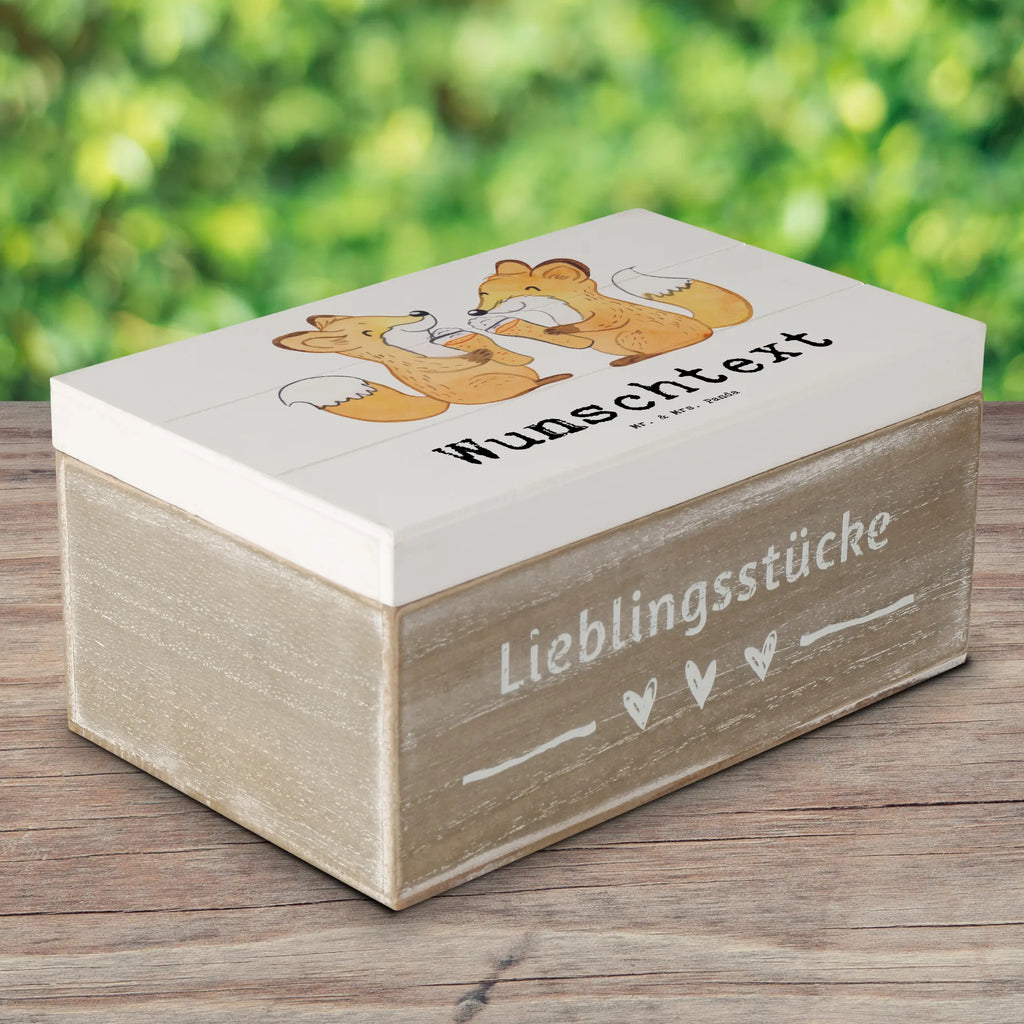 Personalisierte Holzkiste Fuchs Bester Vetter der Welt Holzkiste mit Namen, Kiste mit Namen, Schatzkiste mit Namen, Truhe mit Namen, Schatulle mit Namen, Erinnerungsbox mit Namen, Erinnerungskiste, mit Namen, Dekokiste mit Namen, Aufbewahrungsbox mit Namen, Holzkiste Personalisiert, Kiste Personalisiert, Schatzkiste Personalisiert, Truhe Personalisiert, Schatulle Personalisiert, Erinnerungsbox Personalisiert, Erinnerungskiste Personalisiert, Dekokiste Personalisiert, Aufbewahrungsbox Personalisiert, Geschenkbox personalisiert, GEschenkdose personalisiert, für, Dankeschön, Geschenk, Schenken, Geburtstag, Geburtstagsgeschenk, Geschenkidee, Danke, Bedanken, Mitbringsel, Freude machen, Geschenktipp, Vetter, Cousin, Kousin, Sohn von Onkel, Sohn von Tante, Familie, Verwandtschaft, Cousine