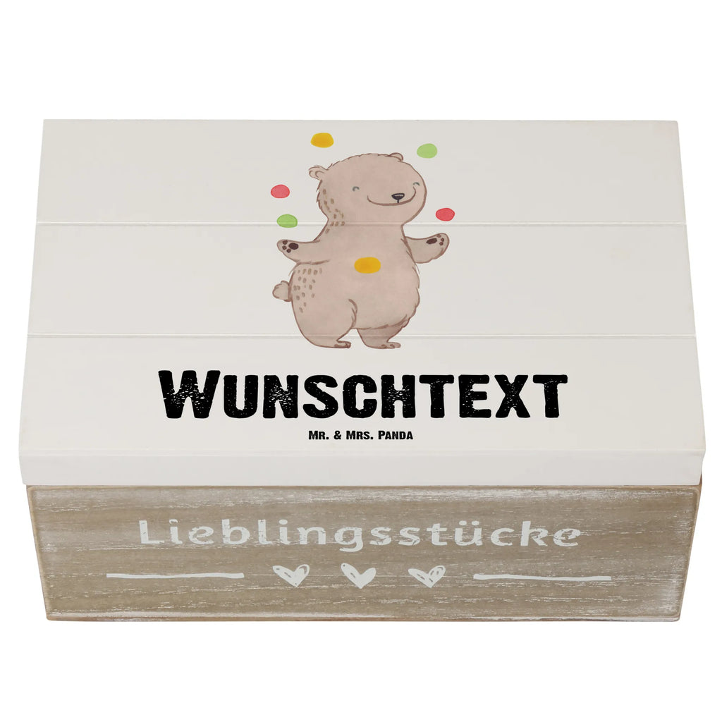 Personalisierte Holzkiste Bär Jonglieren Holzkiste mit Namen, Kiste mit Namen, Schatzkiste mit Namen, Truhe mit Namen, Schatulle mit Namen, Erinnerungsbox mit Namen, Erinnerungskiste, mit Namen, Dekokiste mit Namen, Aufbewahrungsbox mit Namen, Holzkiste Personalisiert, Kiste Personalisiert, Schatzkiste Personalisiert, Truhe Personalisiert, Schatulle Personalisiert, Erinnerungsbox Personalisiert, Erinnerungskiste Personalisiert, Dekokiste Personalisiert, Aufbewahrungsbox Personalisiert, Geschenkbox personalisiert, GEschenkdose personalisiert, Geschenk, Sport, Sportart, Hobby, Schenken, Danke, Dankeschön, Auszeichnung, Gewinn, Sportler, Jonglieren, Jongleur, Zirkus, Artistik