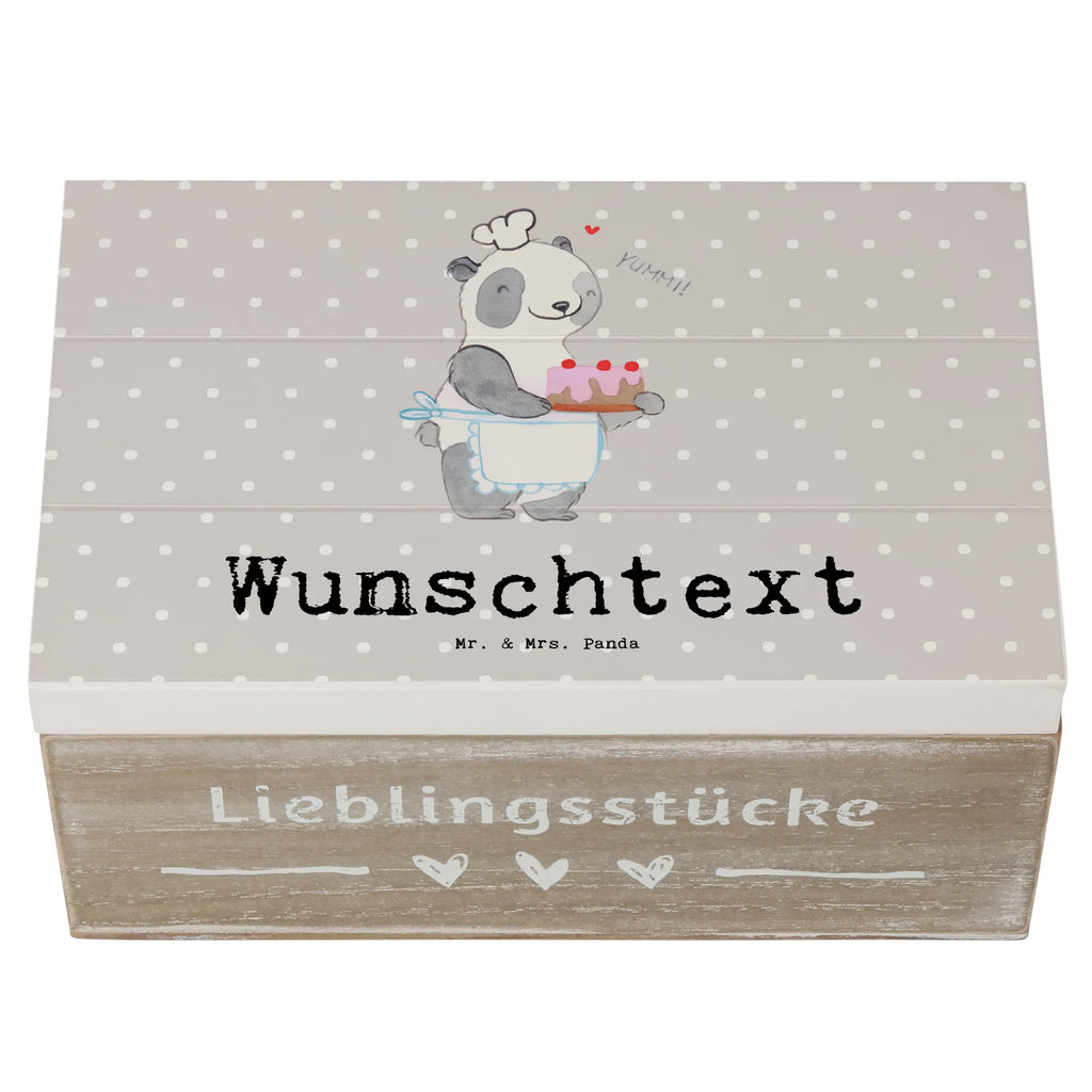 Personalisierte Holzkiste Bär Kochen Holzkiste mit Namen, Kiste mit Namen, Schatzkiste mit Namen, Truhe mit Namen, Schatulle mit Namen, Erinnerungsbox mit Namen, Erinnerungskiste, mit Namen, Dekokiste mit Namen, Aufbewahrungsbox mit Namen, Holzkiste Personalisiert, Kiste Personalisiert, Schatzkiste Personalisiert, Truhe Personalisiert, Schatulle Personalisiert, Erinnerungsbox Personalisiert, Erinnerungskiste Personalisiert, Dekokiste Personalisiert, Aufbewahrungsbox Personalisiert, Geschenkbox personalisiert, GEschenkdose personalisiert, Geschenk, Sport, Sportart, Hobby, Schenken, Danke, Dankeschön, Auszeichnung, Gewinn, Sportler, Kochen, Hobbykoch, Hobbyköchin