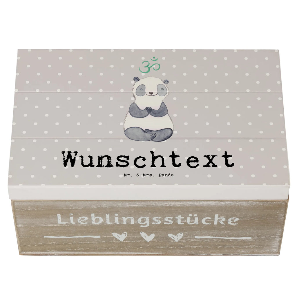 Personalisierte Holzkiste Panda Meditieren Holzkiste mit Namen, Kiste mit Namen, Schatzkiste mit Namen, Truhe mit Namen, Schatulle mit Namen, Erinnerungsbox mit Namen, Erinnerungskiste, mit Namen, Dekokiste mit Namen, Aufbewahrungsbox mit Namen, Holzkiste Personalisiert, Kiste Personalisiert, Schatzkiste Personalisiert, Truhe Personalisiert, Schatulle Personalisiert, Erinnerungsbox Personalisiert, Erinnerungskiste Personalisiert, Dekokiste Personalisiert, Aufbewahrungsbox Personalisiert, Geschenkbox personalisiert, GEschenkdose personalisiert, Geschenk, Sport, Sportart, Hobby, Schenken, Danke, Dankeschön, Auszeichnung, Gewinn, Sportler, Meditieren, Meditation, Meditationskurs