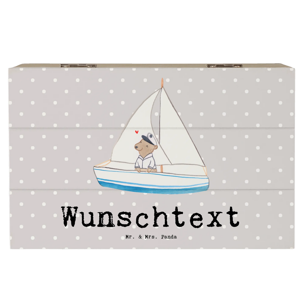 Personalisierte Holzkiste Bär Segeln Holzkiste mit Namen, Kiste mit Namen, Schatzkiste mit Namen, Truhe mit Namen, Schatulle mit Namen, Erinnerungsbox mit Namen, Erinnerungskiste, mit Namen, Dekokiste mit Namen, Aufbewahrungsbox mit Namen, Holzkiste Personalisiert, Kiste Personalisiert, Schatzkiste Personalisiert, Truhe Personalisiert, Schatulle Personalisiert, Erinnerungsbox Personalisiert, Erinnerungskiste Personalisiert, Dekokiste Personalisiert, Aufbewahrungsbox Personalisiert, Geschenkbox personalisiert, GEschenkdose personalisiert, Geschenk, Sport, Sportart, Hobby, Schenken, Danke, Dankeschön, Auszeichnung, Gewinn, Sportler, segeln, Segeltörn, Segelboot, Segelschule, Yachtclub