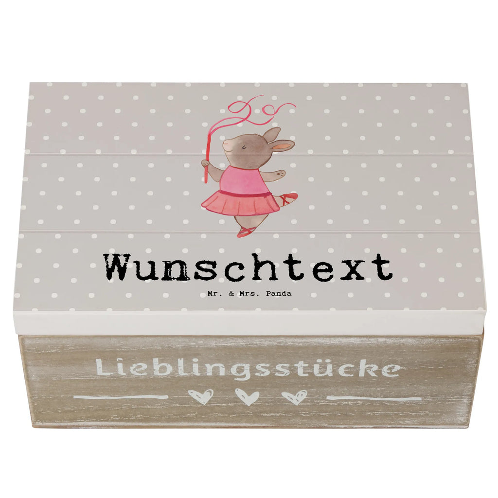 Personalisierte Holzkiste Balletttänzerin Herz Holzkiste mit Namen, Kiste mit Namen, Schatzkiste mit Namen, Truhe mit Namen, Schatulle mit Namen, Erinnerungsbox mit Namen, Erinnerungskiste, mit Namen, Dekokiste mit Namen, Aufbewahrungsbox mit Namen, Holzkiste Personalisiert, Kiste Personalisiert, Schatzkiste Personalisiert, Truhe Personalisiert, Schatulle Personalisiert, Erinnerungsbox Personalisiert, Erinnerungskiste Personalisiert, Dekokiste Personalisiert, Aufbewahrungsbox Personalisiert, Geschenkbox personalisiert, GEschenkdose personalisiert, Beruf, Ausbildung, Jubiläum, Abschied, Rente, Kollege, Kollegin, Geschenk, Schenken, Arbeitskollege, Mitarbeiter, Firma, Danke, Dankeschön, Balletttänzerin, Ballerina, Ballett, Glücksbringer Auftritt, Ballettaufführung, Ballettunterricht, Ballettstunden