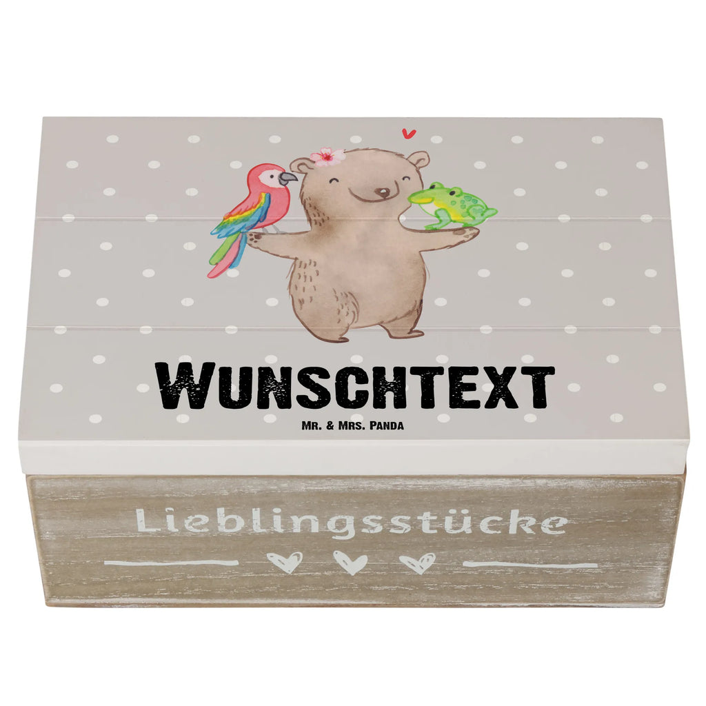 Personalisierte Holzkiste Tierpflegerin Herz Holzkiste mit Namen, Kiste mit Namen, Schatzkiste mit Namen, Truhe mit Namen, Schatulle mit Namen, Erinnerungsbox mit Namen, Erinnerungskiste, mit Namen, Dekokiste mit Namen, Aufbewahrungsbox mit Namen, Holzkiste Personalisiert, Kiste Personalisiert, Schatzkiste Personalisiert, Truhe Personalisiert, Schatulle Personalisiert, Erinnerungsbox Personalisiert, Erinnerungskiste Personalisiert, Dekokiste Personalisiert, Aufbewahrungsbox Personalisiert, Geschenkbox personalisiert, GEschenkdose personalisiert, Beruf, Ausbildung, Jubiläum, Abschied, Rente, Kollege, Kollegin, Geschenk, Schenken, Arbeitskollege, Mitarbeiter, Firma, Danke, Dankeschön