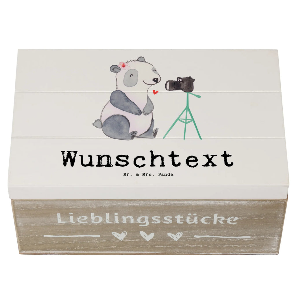 Personalisierte Holzkiste Vloggerin Herz Holzkiste mit Namen, Kiste mit Namen, Schatzkiste mit Namen, Truhe mit Namen, Schatulle mit Namen, Erinnerungsbox mit Namen, Erinnerungskiste, mit Namen, Dekokiste mit Namen, Aufbewahrungsbox mit Namen, Holzkiste Personalisiert, Kiste Personalisiert, Schatzkiste Personalisiert, Truhe Personalisiert, Schatulle Personalisiert, Erinnerungsbox Personalisiert, Erinnerungskiste Personalisiert, Dekokiste Personalisiert, Aufbewahrungsbox Personalisiert, Geschenkbox personalisiert, GEschenkdose personalisiert, Beruf, Ausbildung, Jubiläum, Abschied, Rente, Kollege, Kollegin, Geschenk, Schenken, Arbeitskollege, Mitarbeiter, Firma, Danke, Dankeschön