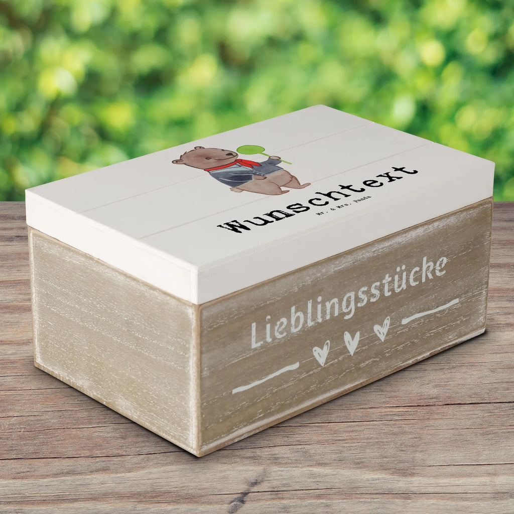 Personalisierte Holzkiste Zugbegleiterin Herz Holzkiste mit Namen, Kiste mit Namen, Schatzkiste mit Namen, Truhe mit Namen, Schatulle mit Namen, Erinnerungsbox mit Namen, Erinnerungskiste, mit Namen, Dekokiste mit Namen, Aufbewahrungsbox mit Namen, Holzkiste Personalisiert, Kiste Personalisiert, Schatzkiste Personalisiert, Truhe Personalisiert, Schatulle Personalisiert, Erinnerungsbox Personalisiert, Erinnerungskiste Personalisiert, Dekokiste Personalisiert, Aufbewahrungsbox Personalisiert, Geschenkbox personalisiert, GEschenkdose personalisiert, Beruf, Ausbildung, Jubiläum, Abschied, Rente, Kollege, Kollegin, Geschenk, Schenken, Arbeitskollege, Mitarbeiter, Firma, Danke, Dankeschön