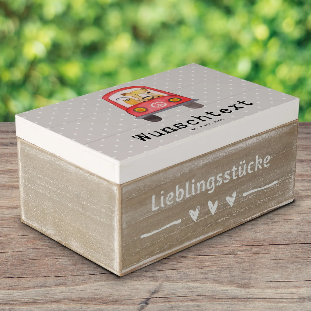 Personalisierte Holzkiste Fahrlehrer Herz Holzkiste mit Namen, Kiste mit Namen, Schatzkiste mit Namen, Truhe mit Namen, Schatulle mit Namen, Erinnerungsbox mit Namen, Erinnerungskiste, mit Namen, Dekokiste mit Namen, Aufbewahrungsbox mit Namen, Holzkiste Personalisiert, Kiste Personalisiert, Schatzkiste Personalisiert, Truhe Personalisiert, Schatulle Personalisiert, Erinnerungsbox Personalisiert, Erinnerungskiste Personalisiert, Dekokiste Personalisiert, Aufbewahrungsbox Personalisiert, Geschenkbox personalisiert, GEschenkdose personalisiert, Beruf, Ausbildung, Jubiläum, Abschied, Rente, Kollege, Kollegin, Geschenk, Schenken, Arbeitskollege, Mitarbeiter, Firma, Danke, Dankeschön, Fahrlehrer, Fahrschule, Fahrschullehrer