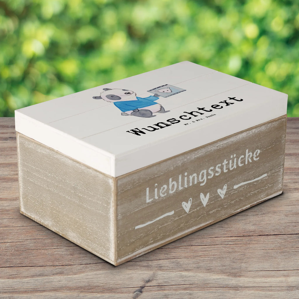 Personalisierte Holzkiste Neurologe Herz Holzkiste mit Namen, Kiste mit Namen, Schatzkiste mit Namen, Truhe mit Namen, Schatulle mit Namen, Erinnerungsbox mit Namen, Erinnerungskiste, mit Namen, Dekokiste mit Namen, Aufbewahrungsbox mit Namen, Holzkiste Personalisiert, Kiste Personalisiert, Schatzkiste Personalisiert, Truhe Personalisiert, Schatulle Personalisiert, Erinnerungsbox Personalisiert, Erinnerungskiste Personalisiert, Dekokiste Personalisiert, Aufbewahrungsbox Personalisiert, Geschenkbox personalisiert, GEschenkdose personalisiert, Beruf, Ausbildung, Jubiläum, Abschied, Rente, Kollege, Kollegin, Geschenk, Schenken, Arbeitskollege, Mitarbeiter, Firma, Danke, Dankeschön, Neurologe, Neurologie, Mediziner, Medizinstudium