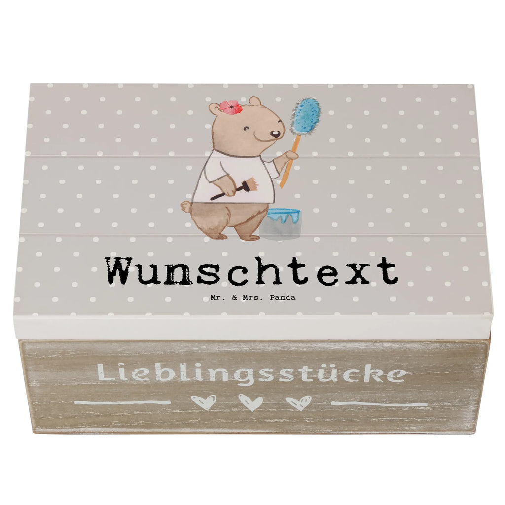 Personalisierte Holzkiste Malerin Herz Holzkiste mit Namen, Kiste mit Namen, Schatzkiste mit Namen, Truhe mit Namen, Schatulle mit Namen, Erinnerungsbox mit Namen, Erinnerungskiste, mit Namen, Dekokiste mit Namen, Aufbewahrungsbox mit Namen, Holzkiste Personalisiert, Kiste Personalisiert, Schatzkiste Personalisiert, Truhe Personalisiert, Schatulle Personalisiert, Erinnerungsbox Personalisiert, Erinnerungskiste Personalisiert, Dekokiste Personalisiert, Aufbewahrungsbox Personalisiert, Geschenkbox personalisiert, GEschenkdose personalisiert, Beruf, Ausbildung, Jubiläum, Abschied, Rente, Kollege, Kollegin, Geschenk, Schenken, Arbeitskollege, Mitarbeiter, Firma, Danke, Dankeschön, Maler, Malermeisterin, Gesellenprüfung, Meisterprüfung, Malerbetrieb