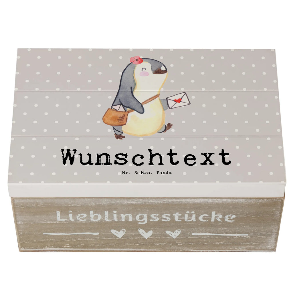 Personalisierte Holzkiste Postbotin Herz Holzkiste mit Namen, Kiste mit Namen, Schatzkiste mit Namen, Truhe mit Namen, Schatulle mit Namen, Erinnerungsbox mit Namen, Erinnerungskiste, mit Namen, Dekokiste mit Namen, Aufbewahrungsbox mit Namen, Holzkiste Personalisiert, Kiste Personalisiert, Schatzkiste Personalisiert, Truhe Personalisiert, Schatulle Personalisiert, Erinnerungsbox Personalisiert, Erinnerungskiste Personalisiert, Dekokiste Personalisiert, Aufbewahrungsbox Personalisiert, Geschenkbox personalisiert, GEschenkdose personalisiert, Beruf, Ausbildung, Jubiläum, Abschied, Rente, Kollege, Kollegin, Geschenk, Schenken, Arbeitskollege, Mitarbeiter, Firma, Danke, Dankeschön, Postbotin, Briefzustellerin, Briefträgerin, Postlerin