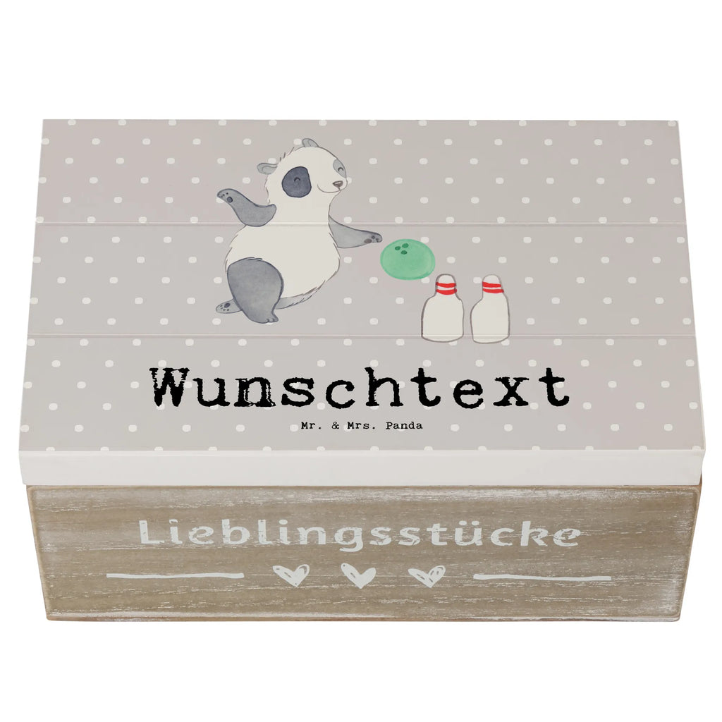 Personalisierte Holzkiste Panda Bowling Holzkiste mit Namen, Kiste mit Namen, Schatzkiste mit Namen, Truhe mit Namen, Schatulle mit Namen, Erinnerungsbox mit Namen, Erinnerungskiste, mit Namen, Dekokiste mit Namen, Aufbewahrungsbox mit Namen, Holzkiste Personalisiert, Kiste Personalisiert, Schatzkiste Personalisiert, Truhe Personalisiert, Schatulle Personalisiert, Erinnerungsbox Personalisiert, Erinnerungskiste Personalisiert, Dekokiste Personalisiert, Aufbewahrungsbox Personalisiert, Geschenkbox personalisiert, GEschenkdose personalisiert, Geschenk, Sport, Sportart, Hobby, Schenken, Danke, Dankeschön, Auszeichnung, Gewinn, Sportler, Bowling, Bowlen gehen, Bowling Center, Bowlingbahn, Kegelbahn, Kegelausflug, Bowlingausflug, Bowlingparty