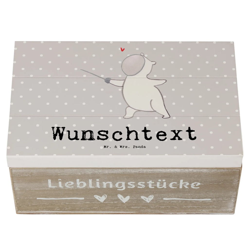 Personalisierte Holzkiste Panda Fechten Holzkiste mit Namen, Kiste mit Namen, Schatzkiste mit Namen, Truhe mit Namen, Schatulle mit Namen, Erinnerungsbox mit Namen, Erinnerungskiste, mit Namen, Dekokiste mit Namen, Aufbewahrungsbox mit Namen, Holzkiste Personalisiert, Kiste Personalisiert, Schatzkiste Personalisiert, Truhe Personalisiert, Schatulle Personalisiert, Erinnerungsbox Personalisiert, Erinnerungskiste Personalisiert, Dekokiste Personalisiert, Aufbewahrungsbox Personalisiert, Geschenkbox personalisiert, GEschenkdose personalisiert, Geschenk, Sport, Sportart, Hobby, Schenken, Danke, Dankeschön, Auszeichnung, Gewinn, Sportler, Fechten, Fechter Bund, Fecht Verein, Fecht Club