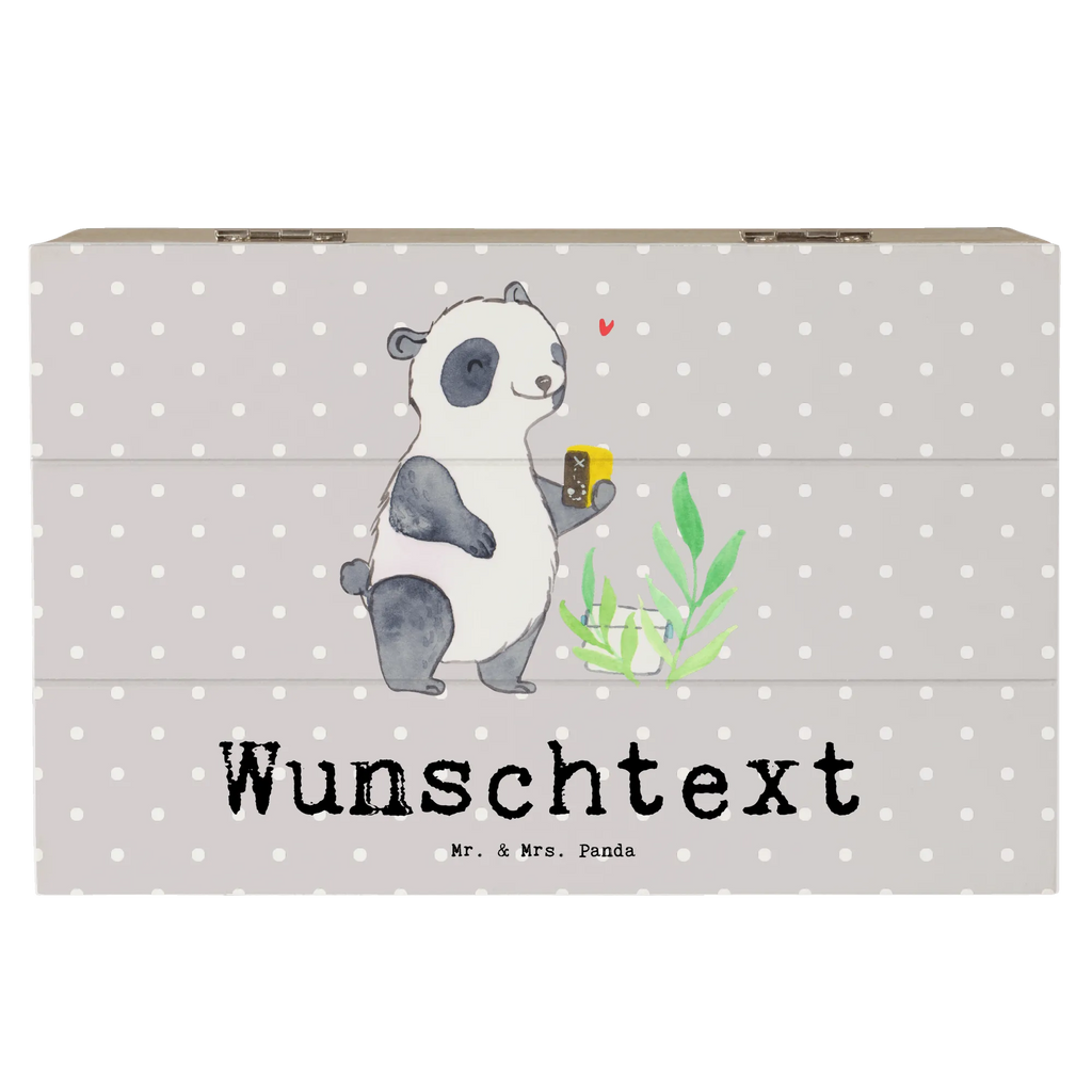 Personalisierte Holzkiste Panda Geocaching Holzkiste mit Namen, Kiste mit Namen, Schatzkiste mit Namen, Truhe mit Namen, Schatulle mit Namen, Erinnerungsbox mit Namen, Erinnerungskiste, mit Namen, Dekokiste mit Namen, Aufbewahrungsbox mit Namen, Holzkiste Personalisiert, Kiste Personalisiert, Schatzkiste Personalisiert, Truhe Personalisiert, Schatulle Personalisiert, Erinnerungsbox Personalisiert, Erinnerungskiste Personalisiert, Dekokiste Personalisiert, Aufbewahrungsbox Personalisiert, Geschenkbox personalisiert, GEschenkdose personalisiert, Geschenk, Sport, Sportart, Hobby, Schenken, Danke, Dankeschön, Auszeichnung, Gewinn, Sportler, Geocaching, Schatzsuchen, GPS Schnitzeljagd, Opencaching