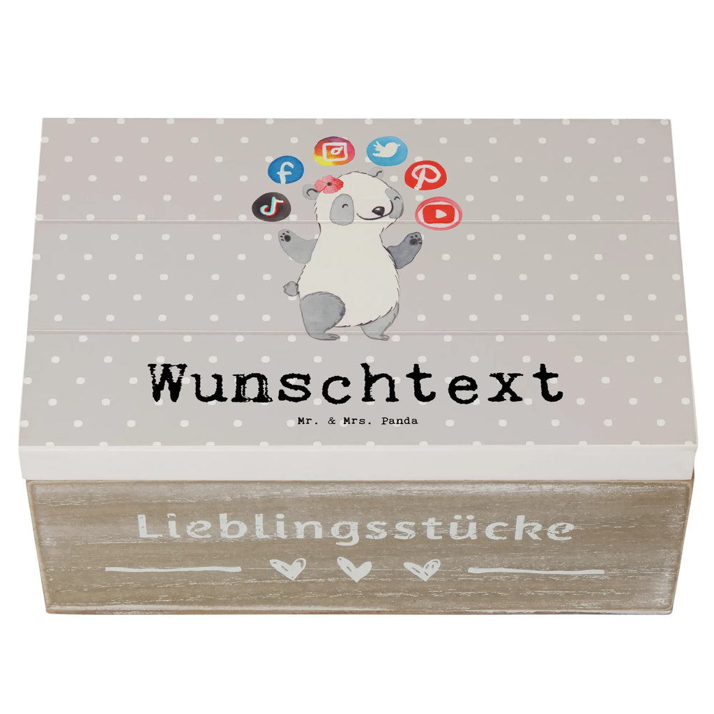 Personalisierte Holzkiste Content Manager Herz Holzkiste mit Namen, Kiste mit Namen, Schatzkiste mit Namen, Truhe mit Namen, Schatulle mit Namen, Erinnerungsbox mit Namen, Erinnerungskiste, mit Namen, Dekokiste mit Namen, Aufbewahrungsbox mit Namen, Holzkiste Personalisiert, Kiste Personalisiert, Schatzkiste Personalisiert, Truhe Personalisiert, Schatulle Personalisiert, Erinnerungsbox Personalisiert, Erinnerungskiste Personalisiert, Dekokiste Personalisiert, Aufbewahrungsbox Personalisiert, Geschenkbox personalisiert, GEschenkdose personalisiert, Beruf, Ausbildung, Jubiläum, Abschied, Rente, Kollege, Kollegin, Geschenk, Schenken, Arbeitskollege, Mitarbeiter, Firma, Danke, Dankeschön