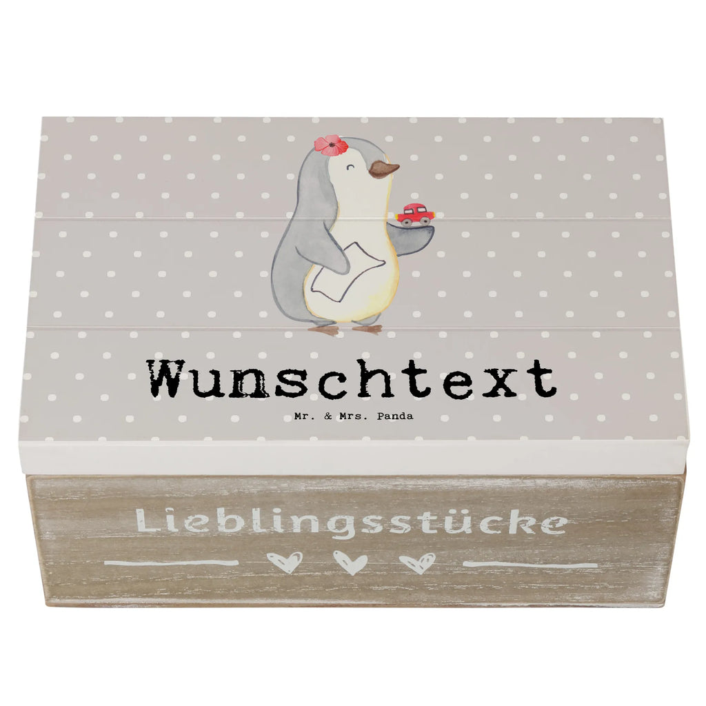 Personalisierte Holzkiste Autohändlerin Herz Holzkiste mit Namen, Kiste mit Namen, Schatzkiste mit Namen, Truhe mit Namen, Schatulle mit Namen, Erinnerungsbox mit Namen, Erinnerungskiste, mit Namen, Dekokiste mit Namen, Aufbewahrungsbox mit Namen, Holzkiste Personalisiert, Kiste Personalisiert, Schatzkiste Personalisiert, Truhe Personalisiert, Schatulle Personalisiert, Erinnerungsbox Personalisiert, Erinnerungskiste Personalisiert, Dekokiste Personalisiert, Aufbewahrungsbox Personalisiert, Geschenkbox personalisiert, GEschenkdose personalisiert, Beruf, Ausbildung, Jubiläum, Abschied, Rente, Kollege, Kollegin, Geschenk, Schenken, Arbeitskollege, Mitarbeiter, Firma, Danke, Dankeschön, Autohändlerin, Eröffnung Autohaus, Autohandel, Gebrauchtwagenhändlerin, Autoverkäuferin