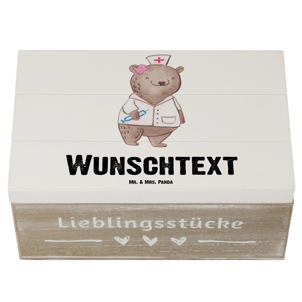 Personalisierte Holzkiste Ärztin Herz Holzkiste mit Namen, Kiste mit Namen, Schatzkiste mit Namen, Truhe mit Namen, Schatulle mit Namen, Erinnerungsbox mit Namen, Erinnerungskiste, mit Namen, Dekokiste mit Namen, Aufbewahrungsbox mit Namen, Holzkiste Personalisiert, Kiste Personalisiert, Schatzkiste Personalisiert, Truhe Personalisiert, Schatulle Personalisiert, Erinnerungsbox Personalisiert, Erinnerungskiste Personalisiert, Dekokiste Personalisiert, Aufbewahrungsbox Personalisiert, Geschenkbox personalisiert, GEschenkdose personalisiert, Beruf, Ausbildung, Jubiläum, Abschied, Rente, Kollege, Kollegin, Geschenk, Schenken, Arbeitskollege, Mitarbeiter, Firma, Danke, Dankeschön, Ärztin, Hausärztin, Medizinerin, Doktorin, Medizinstudium, Doktortitel, Arztpraxis