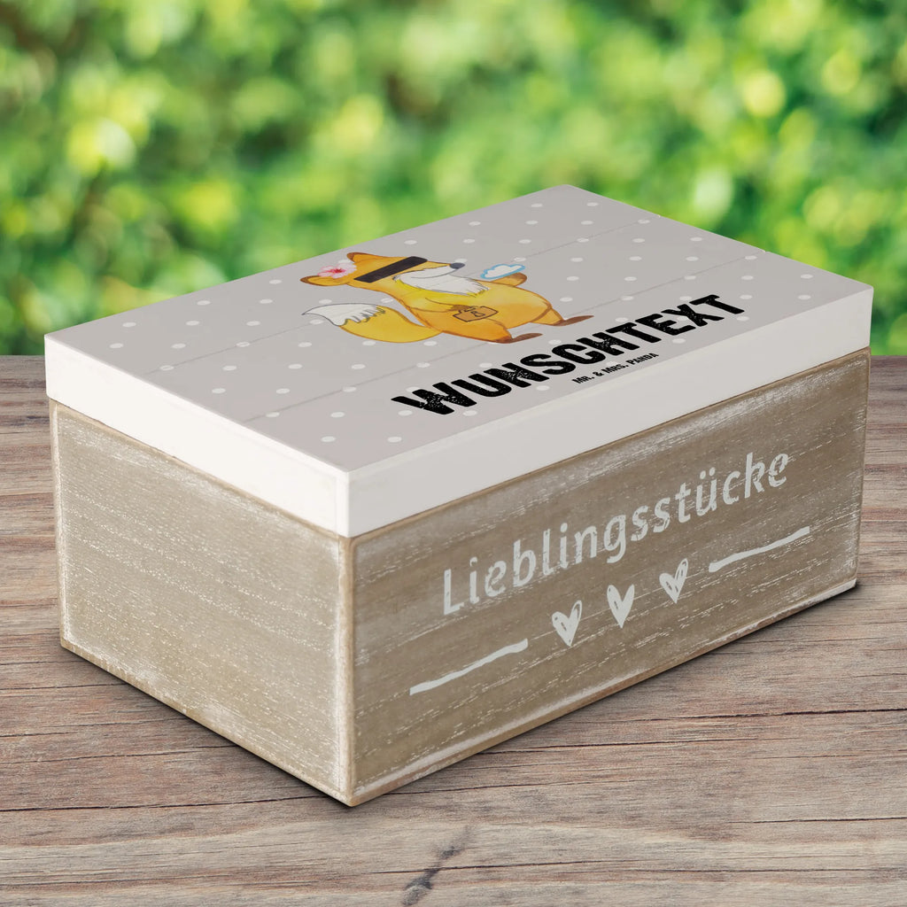 Personalisierte Holzkiste Datenschutzbeauftragte Herz Holzkiste mit Namen, Kiste mit Namen, Schatzkiste mit Namen, Truhe mit Namen, Schatulle mit Namen, Erinnerungsbox mit Namen, Erinnerungskiste, mit Namen, Dekokiste mit Namen, Aufbewahrungsbox mit Namen, Holzkiste Personalisiert, Kiste Personalisiert, Schatzkiste Personalisiert, Truhe Personalisiert, Schatulle Personalisiert, Erinnerungsbox Personalisiert, Erinnerungskiste Personalisiert, Dekokiste Personalisiert, Aufbewahrungsbox Personalisiert, Geschenkbox personalisiert, GEschenkdose personalisiert, Beruf, Ausbildung, Jubiläum, Abschied, Rente, Kollege, Kollegin, Geschenk, Schenken, Arbeitskollege, Mitarbeiter, Firma, Danke, Dankeschön, Datenschutzbeauftragte, Datenschutz, Datenschützerin, Anonymität