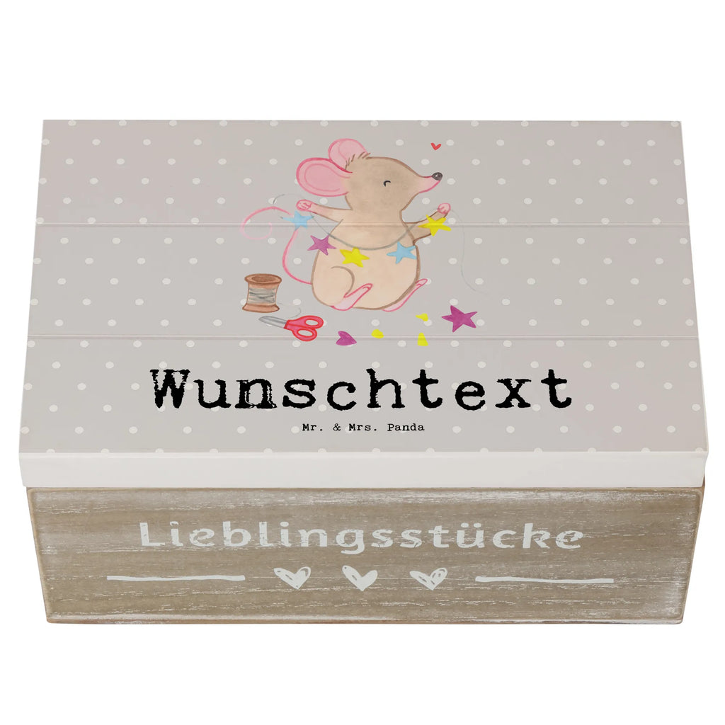 Personalisierte Holzkiste Maus Basteln Holzkiste mit Namen, Kiste mit Namen, Schatzkiste mit Namen, Truhe mit Namen, Schatulle mit Namen, Erinnerungsbox mit Namen, Erinnerungskiste, mit Namen, Dekokiste mit Namen, Aufbewahrungsbox mit Namen, Holzkiste Personalisiert, Kiste Personalisiert, Schatzkiste Personalisiert, Truhe Personalisiert, Schatulle Personalisiert, Erinnerungsbox Personalisiert, Erinnerungskiste Personalisiert, Dekokiste Personalisiert, Aufbewahrungsbox Personalisiert, Geschenkbox personalisiert, GEschenkdose personalisiert, Geschenk, Sport, Sportart, Hobby, Schenken, Danke, Dankeschön, Auszeichnung, Gewinn, Sportler, Basteln, DIY, kreatives Basteln