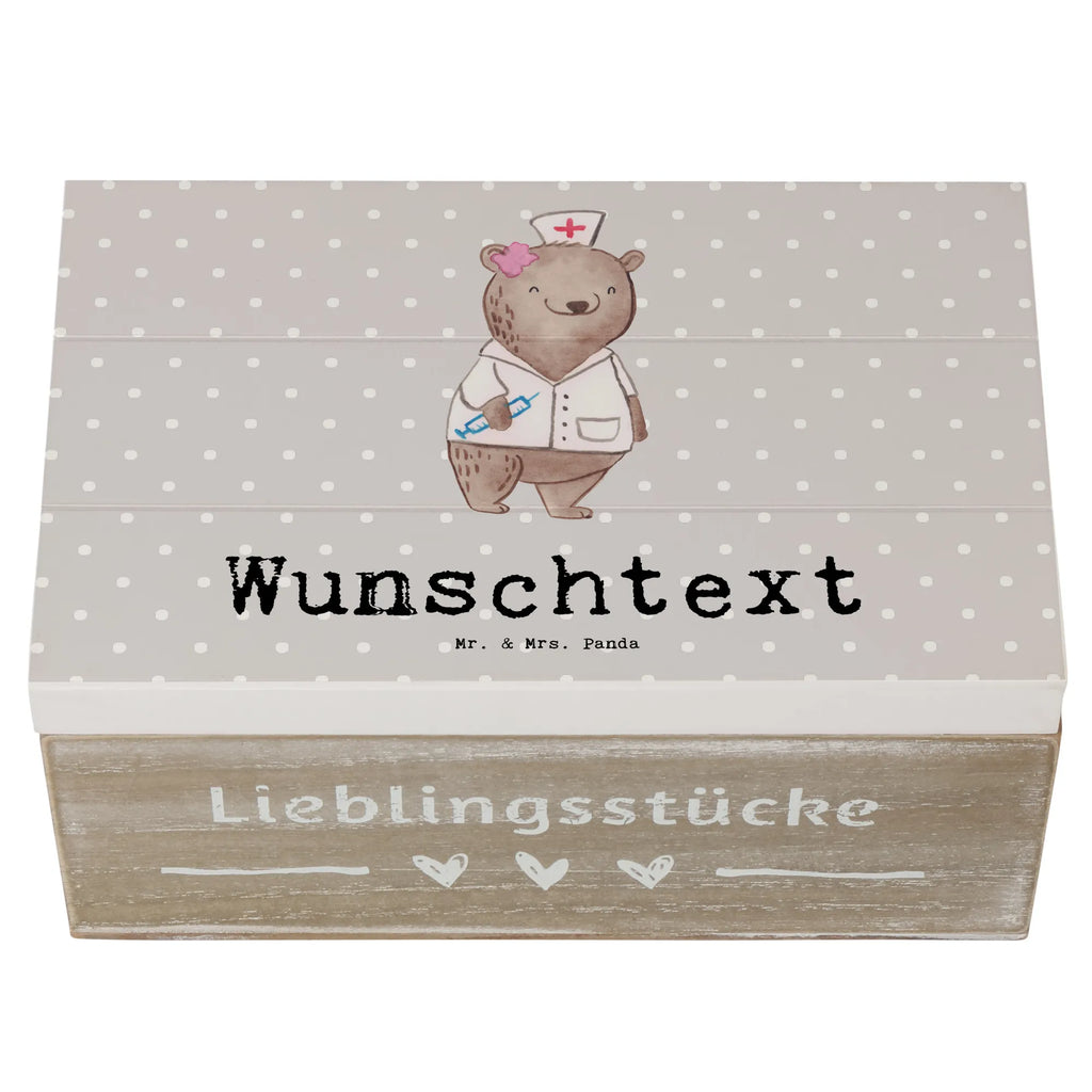 Personalisierte Holzkiste Anästhesistin Herz Holzkiste mit Namen, Kiste mit Namen, Schatzkiste mit Namen, Truhe mit Namen, Schatulle mit Namen, Erinnerungsbox mit Namen, Erinnerungskiste, mit Namen, Dekokiste mit Namen, Aufbewahrungsbox mit Namen, Holzkiste Personalisiert, Kiste Personalisiert, Schatzkiste Personalisiert, Truhe Personalisiert, Schatulle Personalisiert, Erinnerungsbox Personalisiert, Erinnerungskiste Personalisiert, Dekokiste Personalisiert, Aufbewahrungsbox Personalisiert, Geschenkbox personalisiert, GEschenkdose personalisiert, Beruf, Ausbildung, Jubiläum, Abschied, Rente, Kollege, Kollegin, Geschenk, Schenken, Arbeitskollege, Mitarbeiter, Firma, Danke, Dankeschön, Anästhesistin, Narkoseärztin, Anästhesie, Krankenhaus, Studium