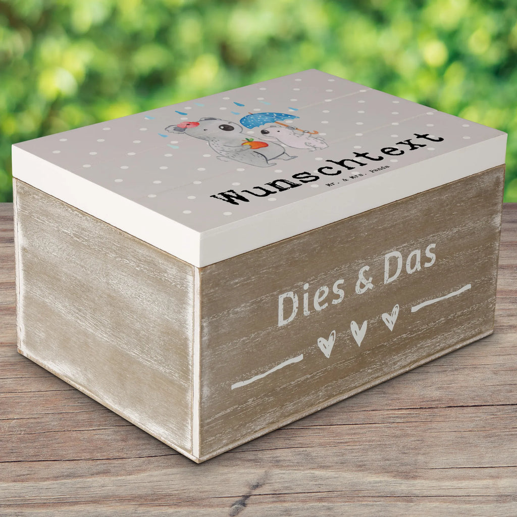 Personalisierte Holzkiste Tagesmutter Herz Holzkiste mit Namen, Kiste mit Namen, Schatzkiste mit Namen, Truhe mit Namen, Schatulle mit Namen, Erinnerungsbox mit Namen, Erinnerungskiste, mit Namen, Dekokiste mit Namen, Aufbewahrungsbox mit Namen, Holzkiste Personalisiert, Kiste Personalisiert, Schatzkiste Personalisiert, Truhe Personalisiert, Schatulle Personalisiert, Erinnerungsbox Personalisiert, Erinnerungskiste Personalisiert, Dekokiste Personalisiert, Aufbewahrungsbox Personalisiert, Geschenkbox personalisiert, GEschenkdose personalisiert, Beruf, Ausbildung, Jubiläum, Abschied, Rente, Kollege, Kollegin, Geschenk, Schenken, Arbeitskollege, Mitarbeiter, Firma, Danke, Dankeschön