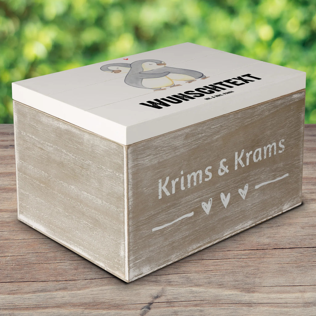 Personalisierte Holzkiste Pinguin Bestes Schätzelein der Welt Holzkiste mit Namen, Kiste mit Namen, Schatzkiste mit Namen, Truhe mit Namen, Schatulle mit Namen, Erinnerungsbox mit Namen, Erinnerungskiste, mit Namen, Dekokiste mit Namen, Aufbewahrungsbox mit Namen, Holzkiste Personalisiert, Kiste Personalisiert, Schatzkiste Personalisiert, Truhe Personalisiert, Schatulle Personalisiert, Erinnerungsbox Personalisiert, Erinnerungskiste Personalisiert, Dekokiste Personalisiert, Aufbewahrungsbox Personalisiert, Geschenkbox personalisiert, GEschenkdose personalisiert, für, Dankeschön, Geschenk, Schenken, Geburtstag, Geburtstagsgeschenk, Geschenkidee, Danke, Bedanken, Mitbringsel, Freude machen, Geschenktipp, Schätzelein, Schätzchen, Schatz, Schatzi, Ehemann, Ehefrau, Freundin, Freund, Frau, Mann, Kosename, Hochzeitstag