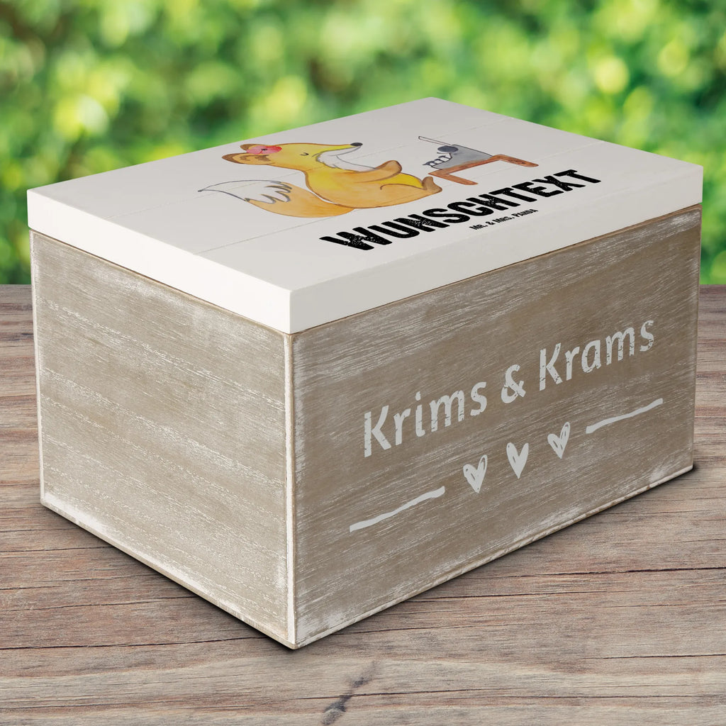 Personalisierte Holzkiste Fuchs Beste Kollegin der Welt Holzkiste mit Namen, Kiste mit Namen, Schatzkiste mit Namen, Truhe mit Namen, Schatulle mit Namen, Erinnerungsbox mit Namen, Erinnerungskiste, mit Namen, Dekokiste mit Namen, Aufbewahrungsbox mit Namen, Holzkiste Personalisiert, Kiste Personalisiert, Schatzkiste Personalisiert, Truhe Personalisiert, Schatulle Personalisiert, Erinnerungsbox Personalisiert, Erinnerungskiste Personalisiert, Dekokiste Personalisiert, Aufbewahrungsbox Personalisiert, Geschenkbox personalisiert, GEschenkdose personalisiert, für, Dankeschön, Geschenk, Schenken, Geburtstag, Geburtstagsgeschenk, Geschenkidee, Danke, Bedanken, Mitbringsel, Freude machen, Geschenktipp, Arbeitskollegin, Kollegin, Freundin, Büro, Abschiedsgeschenk, Ruhestand, Arbeit, Mitarbeiterin, Berufsgenossin, Beruf