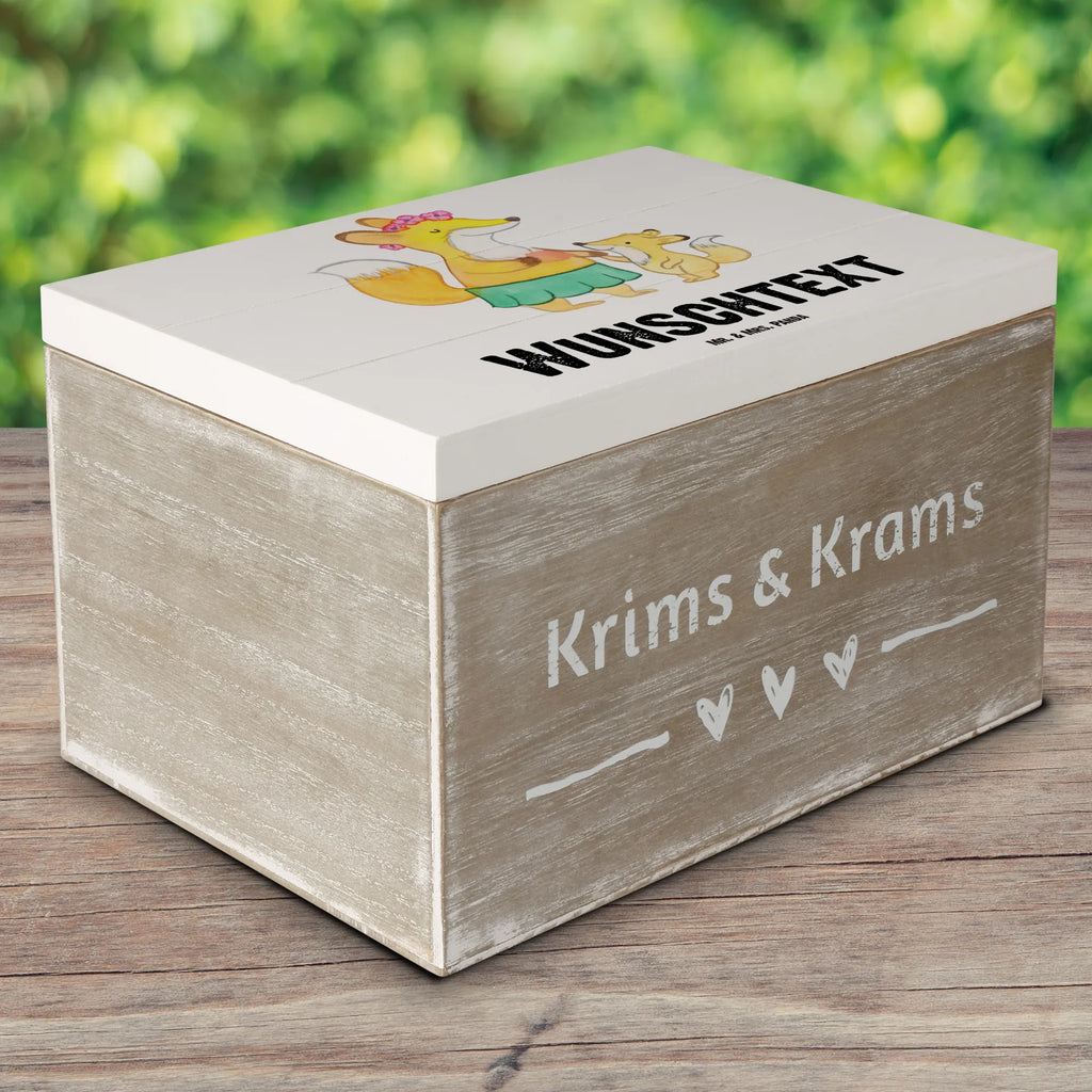 Personalisierte Holzkiste Fuchs Beste Mama der Welt Holzkiste mit Namen, Kiste mit Namen, Schatzkiste mit Namen, Truhe mit Namen, Schatulle mit Namen, Erinnerungsbox mit Namen, Erinnerungskiste, mit Namen, Dekokiste mit Namen, Aufbewahrungsbox mit Namen, Holzkiste Personalisiert, Kiste Personalisiert, Schatzkiste Personalisiert, Truhe Personalisiert, Schatulle Personalisiert, Erinnerungsbox Personalisiert, Erinnerungskiste Personalisiert, Dekokiste Personalisiert, Aufbewahrungsbox Personalisiert, Geschenkbox personalisiert, GEschenkdose personalisiert, für, Dankeschön, Geschenk, Schenken, Geburtstag, Geburtstagsgeschenk, Geschenkidee, Danke, Bedanken, Mitbringsel, Freude machen, Geschenktipp, Mama, Mami, Mutter, Muttertag, Mutti, Ma, Tochter, Sohn, Beste Mama, Beste, Supermama