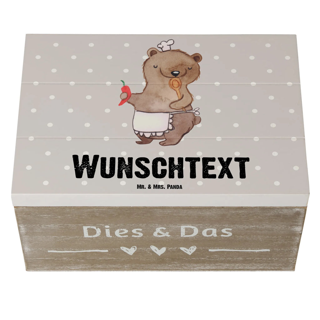 Personalisierte Holzkiste Koch mit Herz Holzkiste mit Namen, Kiste mit Namen, Schatzkiste mit Namen, Truhe mit Namen, Schatulle mit Namen, Erinnerungsbox mit Namen, Erinnerungskiste, mit Namen, Dekokiste mit Namen, Aufbewahrungsbox mit Namen, Holzkiste Personalisiert, Kiste Personalisiert, Schatzkiste Personalisiert, Truhe Personalisiert, Schatulle Personalisiert, Erinnerungsbox Personalisiert, Erinnerungskiste Personalisiert, Dekokiste Personalisiert, Aufbewahrungsbox Personalisiert, Geschenkbox personalisiert, GEschenkdose personalisiert, Beruf, Ausbildung, Jubiläum, Abschied, Rente, Kollege, Kollegin, Geschenk, Schenken, Arbeitskollege, Mitarbeiter, Firma, Danke, Dankeschön, Koch, Chefkoch, Küchenchef, Küchenmeister, Schiffskoch, Sternekoch, Fernsehkoch, Restaurant