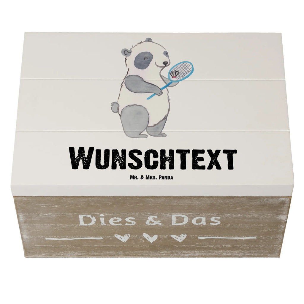 Personalisierte Holzkiste Panda Badminton Holzkiste mit Namen, Kiste mit Namen, Schatzkiste mit Namen, Truhe mit Namen, Schatulle mit Namen, Erinnerungsbox mit Namen, Erinnerungskiste, mit Namen, Dekokiste mit Namen, Aufbewahrungsbox mit Namen, Holzkiste Personalisiert, Kiste Personalisiert, Schatzkiste Personalisiert, Truhe Personalisiert, Schatulle Personalisiert, Erinnerungsbox Personalisiert, Erinnerungskiste Personalisiert, Dekokiste Personalisiert, Aufbewahrungsbox Personalisiert, Geschenkbox personalisiert, GEschenkdose personalisiert, Geschenk, Sport, Sportart, Hobby, Schenken, Danke, Dankeschön, Auszeichnung, Gewinn, Sportler, Badminton, Badminton spielen