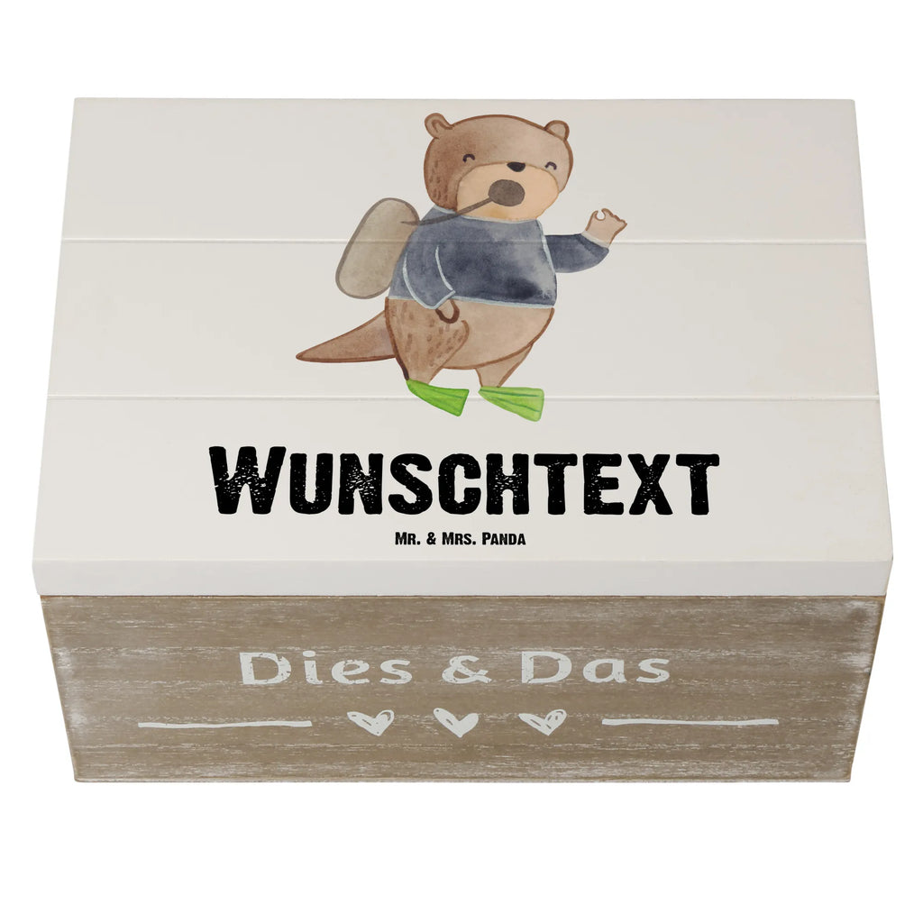 Personalisierte Holzkiste Taucher Herz Holzkiste mit Namen, Kiste mit Namen, Schatzkiste mit Namen, Truhe mit Namen, Schatulle mit Namen, Erinnerungsbox mit Namen, Erinnerungskiste, mit Namen, Dekokiste mit Namen, Aufbewahrungsbox mit Namen, Holzkiste Personalisiert, Kiste Personalisiert, Schatzkiste Personalisiert, Truhe Personalisiert, Schatulle Personalisiert, Erinnerungsbox Personalisiert, Erinnerungskiste Personalisiert, Dekokiste Personalisiert, Aufbewahrungsbox Personalisiert, Geschenkbox personalisiert, GEschenkdose personalisiert, Beruf, Ausbildung, Jubiläum, Abschied, Rente, Kollege, Kollegin, Geschenk, Schenken, Arbeitskollege, Mitarbeiter, Firma, Danke, Dankeschön