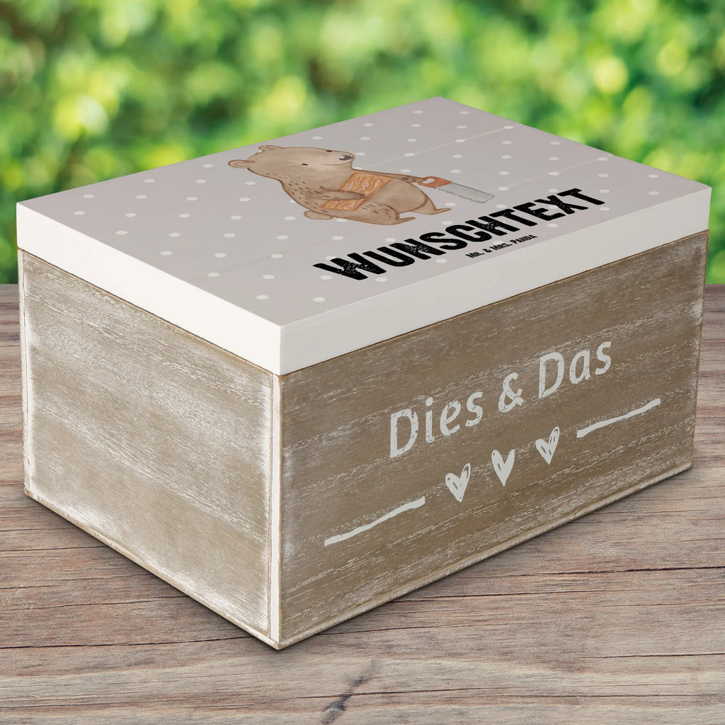 Personalisierte Holzkiste Tischler Herz Holzkiste mit Namen, Kiste mit Namen, Schatzkiste mit Namen, Truhe mit Namen, Schatulle mit Namen, Erinnerungsbox mit Namen, Erinnerungskiste, mit Namen, Dekokiste mit Namen, Aufbewahrungsbox mit Namen, Holzkiste Personalisiert, Kiste Personalisiert, Schatzkiste Personalisiert, Truhe Personalisiert, Schatulle Personalisiert, Erinnerungsbox Personalisiert, Erinnerungskiste Personalisiert, Dekokiste Personalisiert, Aufbewahrungsbox Personalisiert, Geschenkbox personalisiert, GEschenkdose personalisiert, Beruf, Ausbildung, Jubiläum, Abschied, Rente, Kollege, Kollegin, Geschenk, Schenken, Arbeitskollege, Mitarbeiter, Firma, Danke, Dankeschön