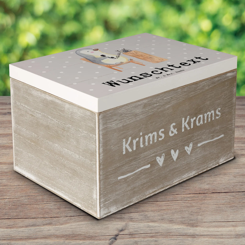 Personalisierte Holzkiste Pinguin Bester Lästerpartner der Welt Holzkiste mit Namen, Kiste mit Namen, Schatzkiste mit Namen, Truhe mit Namen, Schatulle mit Namen, Erinnerungsbox mit Namen, Erinnerungskiste, mit Namen, Dekokiste mit Namen, Aufbewahrungsbox mit Namen, Holzkiste Personalisiert, Kiste Personalisiert, Schatzkiste Personalisiert, Truhe Personalisiert, Schatulle Personalisiert, Erinnerungsbox Personalisiert, Erinnerungskiste Personalisiert, Dekokiste Personalisiert, Aufbewahrungsbox Personalisiert, Geschenkbox personalisiert, GEschenkdose personalisiert, für, Dankeschön, Geschenk, Schenken, Geburtstag, Geburtstagsgeschenk, Geschenkidee, Danke, Bedanken, Mitbringsel, Freude machen, Geschenktipp, Lästerpartner, Lesterpartner, lestern, Lästerschwester, Lästern, beste Freundin, Freundin, Spaß, bff