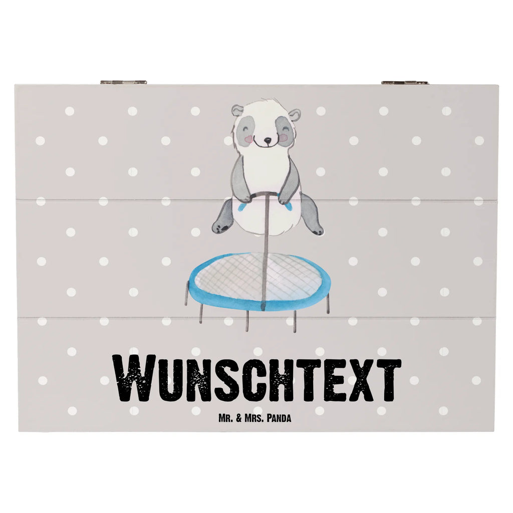 Personalisierte Holzkiste Panda Trampolin springen Holzkiste mit Namen, Kiste mit Namen, Schatzkiste mit Namen, Truhe mit Namen, Schatulle mit Namen, Erinnerungsbox mit Namen, Erinnerungskiste, mit Namen, Dekokiste mit Namen, Aufbewahrungsbox mit Namen, Holzkiste Personalisiert, Kiste Personalisiert, Schatzkiste Personalisiert, Truhe Personalisiert, Schatulle Personalisiert, Erinnerungsbox Personalisiert, Erinnerungskiste Personalisiert, Dekokiste Personalisiert, Aufbewahrungsbox Personalisiert, Geschenkbox personalisiert, GEschenkdose personalisiert, Geschenk, Sport, Sportart, Hobby, Schenken, Danke, Dankeschön, Auszeichnung, Gewinn, Sportler, Trampolin springen, Trampolin Springen, Trampolin Turnen, Fitnessstudio