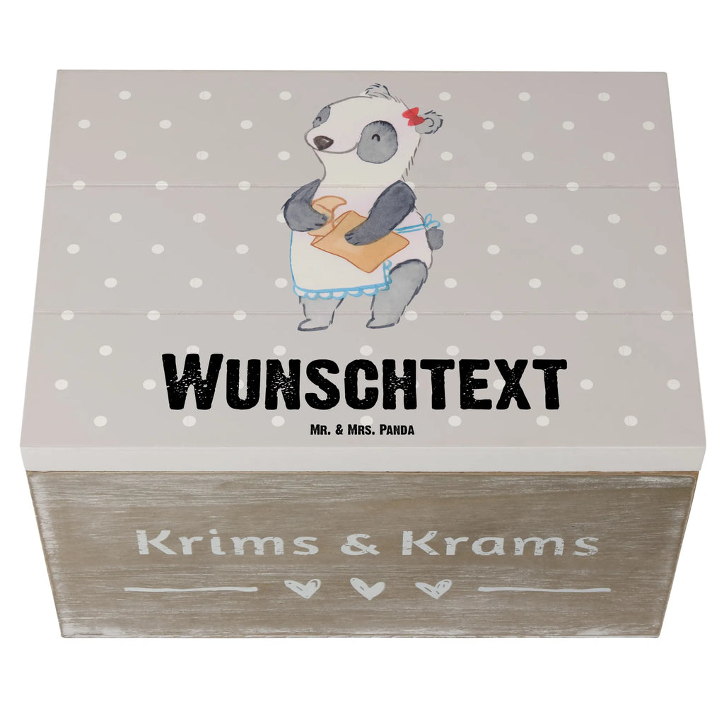 Personalisierte Holzkiste Bäckerin Herz Holzkiste mit Namen, Kiste mit Namen, Schatzkiste mit Namen, Truhe mit Namen, Schatulle mit Namen, Erinnerungsbox mit Namen, Erinnerungskiste, mit Namen, Dekokiste mit Namen, Aufbewahrungsbox mit Namen, Holzkiste Personalisiert, Kiste Personalisiert, Schatzkiste Personalisiert, Truhe Personalisiert, Schatulle Personalisiert, Erinnerungsbox Personalisiert, Erinnerungskiste Personalisiert, Dekokiste Personalisiert, Aufbewahrungsbox Personalisiert, Geschenkbox personalisiert, GEschenkdose personalisiert, Beruf, Ausbildung, Jubiläum, Abschied, Rente, Kollege, Kollegin, Geschenk, Schenken, Arbeitskollege, Mitarbeiter, Firma, Danke, Dankeschön, Bäckerin, Konditorin, Brotbäckerin, Bäckerei, Backstube, Bäckerladen, Brotmanufaktur