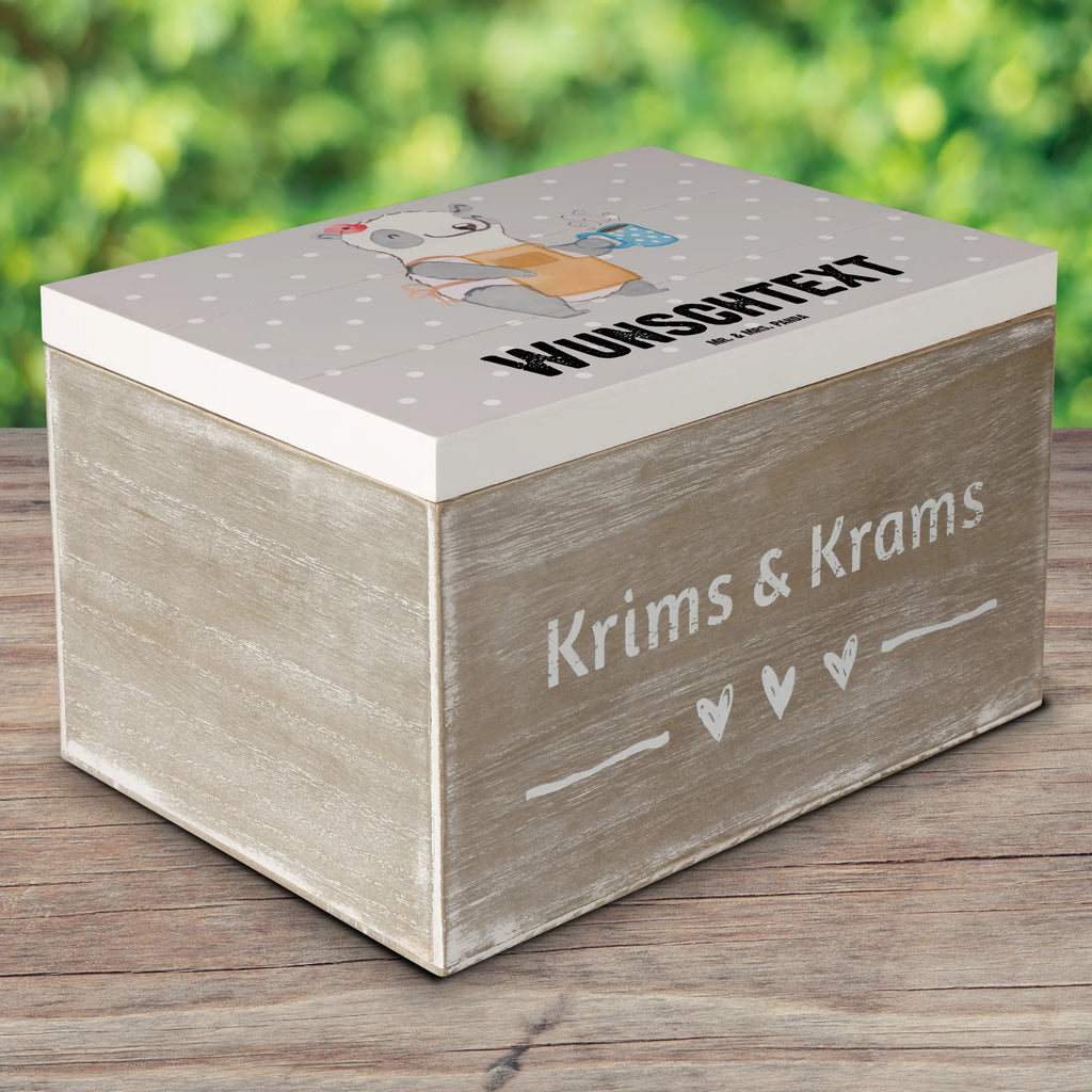 Personalisierte Holzkiste Barista Herz Holzkiste mit Namen, Kiste mit Namen, Schatzkiste mit Namen, Truhe mit Namen, Schatulle mit Namen, Erinnerungsbox mit Namen, Erinnerungskiste, mit Namen, Dekokiste mit Namen, Aufbewahrungsbox mit Namen, Holzkiste Personalisiert, Kiste Personalisiert, Schatzkiste Personalisiert, Truhe Personalisiert, Schatulle Personalisiert, Erinnerungsbox Personalisiert, Erinnerungskiste Personalisiert, Dekokiste Personalisiert, Aufbewahrungsbox Personalisiert, Geschenkbox personalisiert, GEschenkdose personalisiert, Beruf, Ausbildung, Jubiläum, Abschied, Rente, Kollege, Kollegin, Geschenk, Schenken, Arbeitskollege, Mitarbeiter, Firma, Danke, Dankeschön, Barista, Eröffnung Cafe, Kaffee