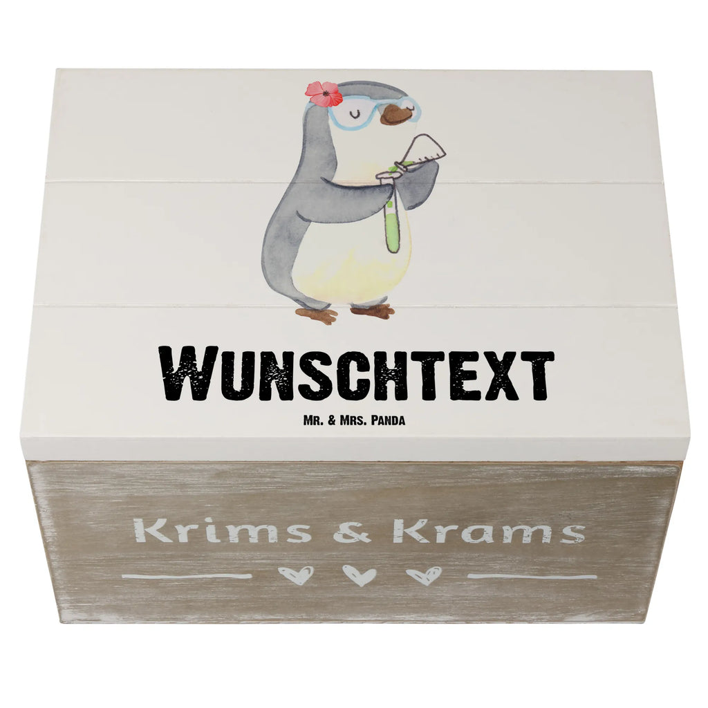 Personalisierte Holzkiste Chemielaborantin mit Herz Holzkiste mit Namen, Kiste mit Namen, Schatzkiste mit Namen, Truhe mit Namen, Schatulle mit Namen, Erinnerungsbox mit Namen, Erinnerungskiste, mit Namen, Dekokiste mit Namen, Aufbewahrungsbox mit Namen, Holzkiste Personalisiert, Kiste Personalisiert, Schatzkiste Personalisiert, Truhe Personalisiert, Schatulle Personalisiert, Erinnerungsbox Personalisiert, Erinnerungskiste Personalisiert, Dekokiste Personalisiert, Aufbewahrungsbox Personalisiert, Geschenkbox personalisiert, GEschenkdose personalisiert, Beruf, Ausbildung, Jubiläum, Abschied, Rente, Kollege, Kollegin, Geschenk, Schenken, Arbeitskollege, Mitarbeiter, Firma, Danke, Dankeschön, Chemikerin, Chemielaborantin, Naturwissenschaftlerin, Labor, Studium, Forschung, Wissenschaftlerin