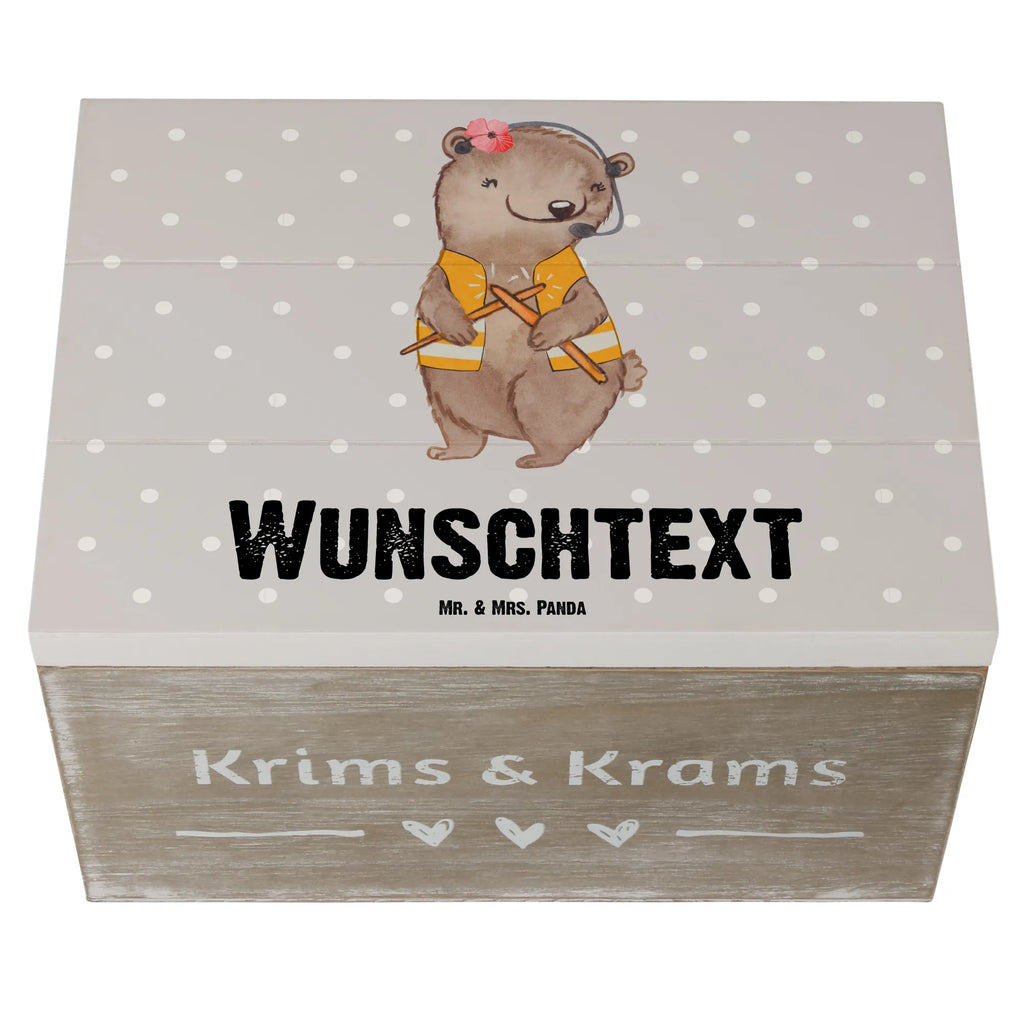 Personalisierte Holzkiste Fluglotsin Herz Holzkiste mit Namen, Kiste mit Namen, Schatzkiste mit Namen, Truhe mit Namen, Schatulle mit Namen, Erinnerungsbox mit Namen, Erinnerungskiste, mit Namen, Dekokiste mit Namen, Aufbewahrungsbox mit Namen, Holzkiste Personalisiert, Kiste Personalisiert, Schatzkiste Personalisiert, Truhe Personalisiert, Schatulle Personalisiert, Erinnerungsbox Personalisiert, Erinnerungskiste Personalisiert, Dekokiste Personalisiert, Aufbewahrungsbox Personalisiert, Geschenkbox personalisiert, GEschenkdose personalisiert, Beruf, Ausbildung, Jubiläum, Abschied, Rente, Kollege, Kollegin, Geschenk, Schenken, Arbeitskollege, Mitarbeiter, Firma, Danke, Dankeschön, Fluglotsin, Flugverkehrsleiterin, Luftfahrtpersonal, Flugsicherung