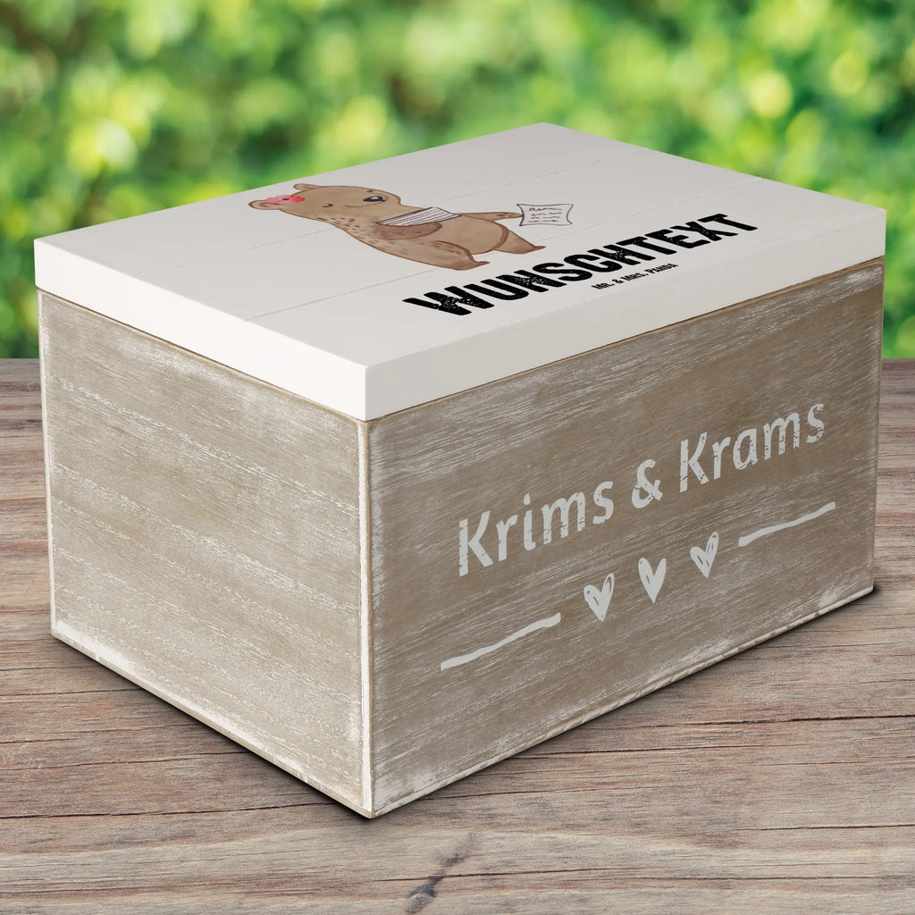 Personalisierte Holzkiste Bürokauffrau Herz Holzkiste mit Namen, Kiste mit Namen, Schatzkiste mit Namen, Truhe mit Namen, Schatulle mit Namen, Erinnerungsbox mit Namen, Erinnerungskiste, mit Namen, Dekokiste mit Namen, Aufbewahrungsbox mit Namen, Holzkiste Personalisiert, Kiste Personalisiert, Schatzkiste Personalisiert, Truhe Personalisiert, Schatulle Personalisiert, Erinnerungsbox Personalisiert, Erinnerungskiste Personalisiert, Dekokiste Personalisiert, Aufbewahrungsbox Personalisiert, Geschenkbox personalisiert, GEschenkdose personalisiert, Beruf, Ausbildung, Jubiläum, Abschied, Rente, Kollege, Kollegin, Geschenk, Schenken, Arbeitskollege, Mitarbeiter, Firma, Danke, Dankeschön, Bürokauffrau, Kauffrau für Büromanagement