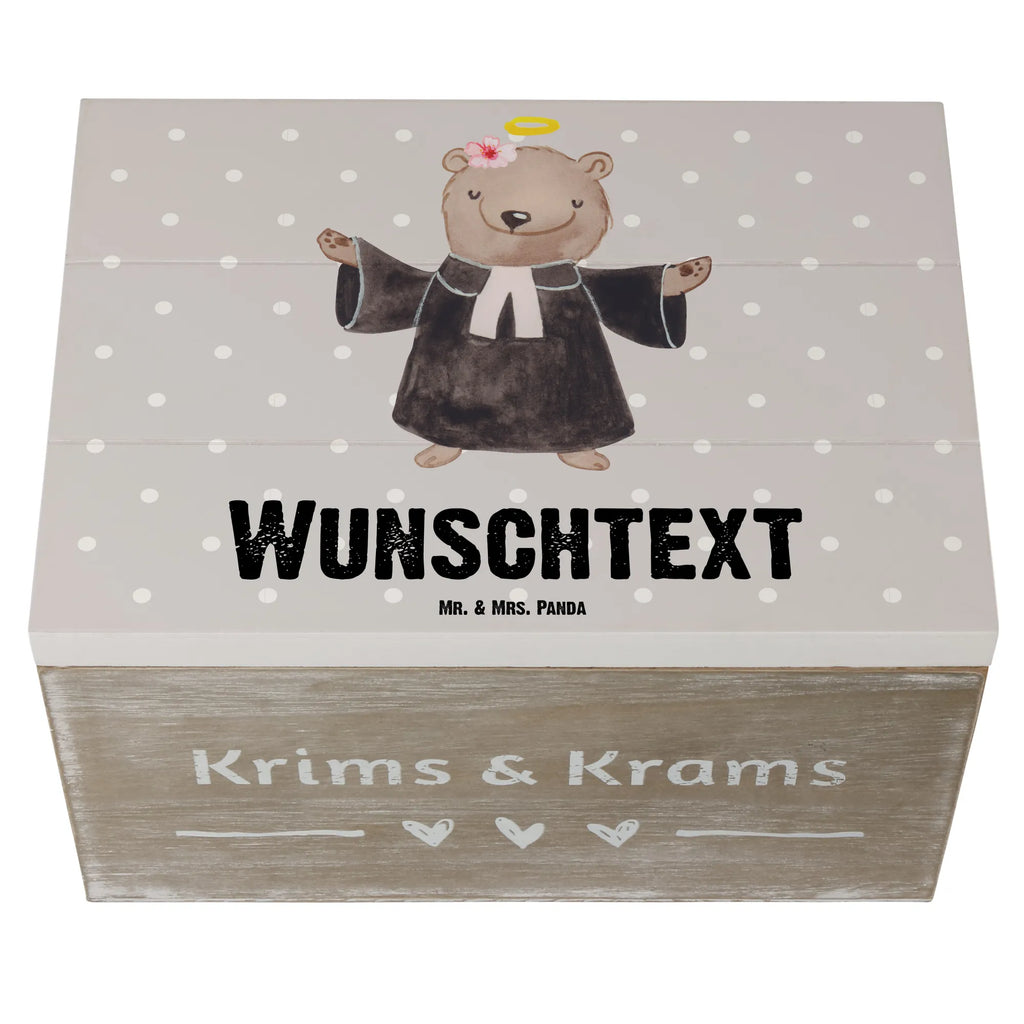 Personalisierte Holzkiste Pfarrerin Herz Holzkiste mit Namen, Kiste mit Namen, Schatzkiste mit Namen, Truhe mit Namen, Schatulle mit Namen, Erinnerungsbox mit Namen, Erinnerungskiste, mit Namen, Dekokiste mit Namen, Aufbewahrungsbox mit Namen, Holzkiste Personalisiert, Kiste Personalisiert, Schatzkiste Personalisiert, Truhe Personalisiert, Schatulle Personalisiert, Erinnerungsbox Personalisiert, Erinnerungskiste Personalisiert, Dekokiste Personalisiert, Aufbewahrungsbox Personalisiert, Geschenkbox personalisiert, GEschenkdose personalisiert, Beruf, Ausbildung, Jubiläum, Abschied, Rente, Kollege, Kollegin, Geschenk, Schenken, Arbeitskollege, Mitarbeiter, Firma, Danke, Dankeschön, Pastorin, Dienerin Gottes<br />Geistliche, Pfarrerin, Predigerin<br />Priesterin, Theologin, Kirche